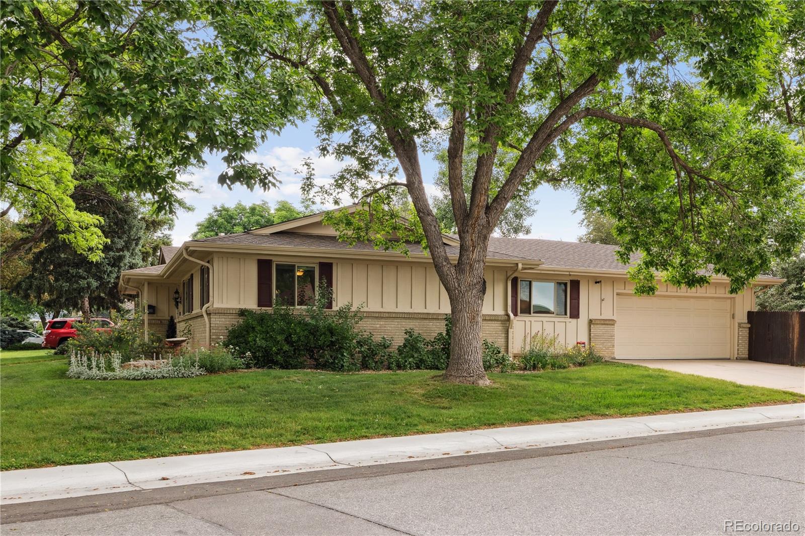 MLS Image #40 for 3298 s krameria street,denver, Colorado
