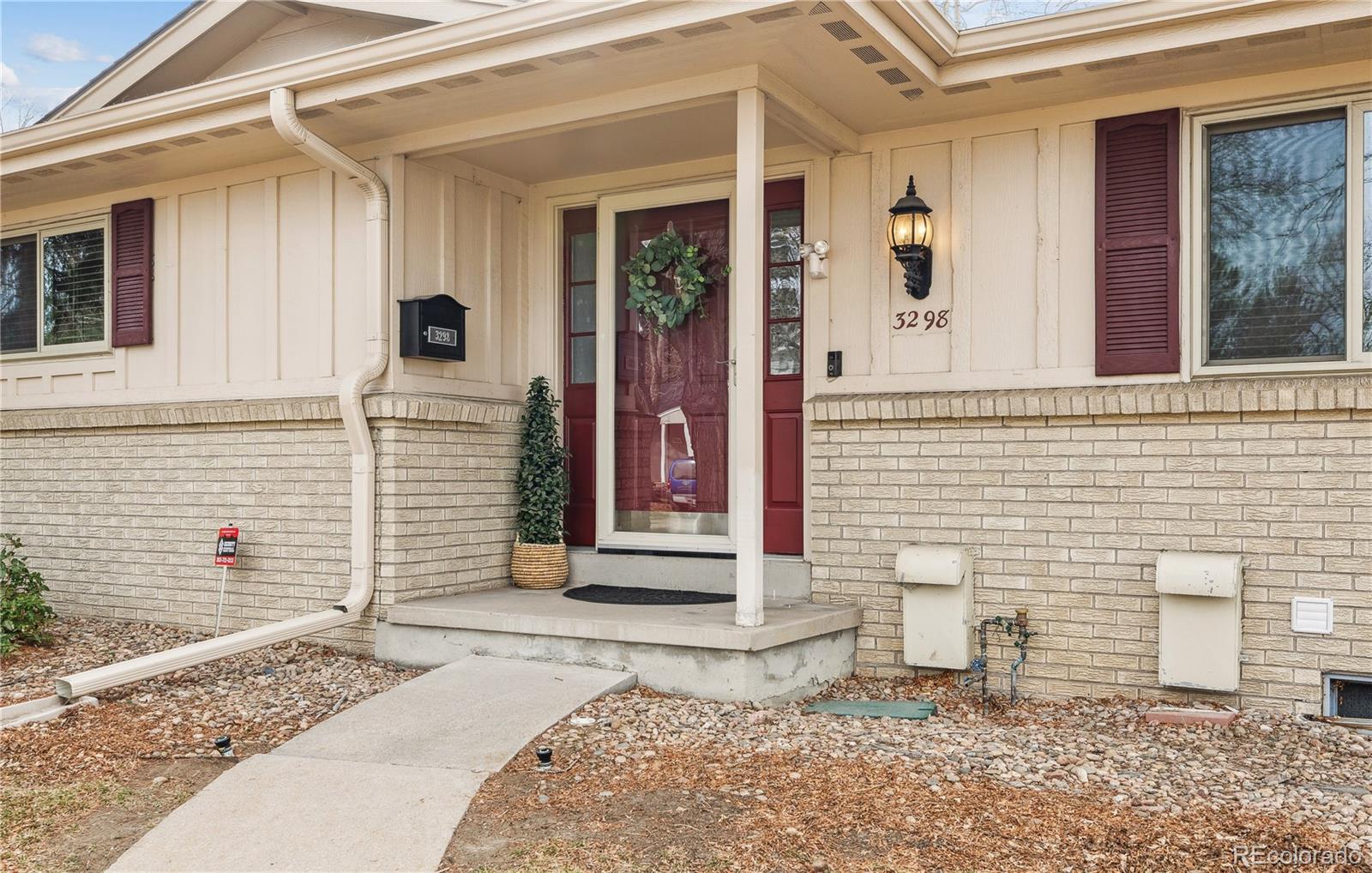 MLS Image #5 for 3298 s krameria street,denver, Colorado