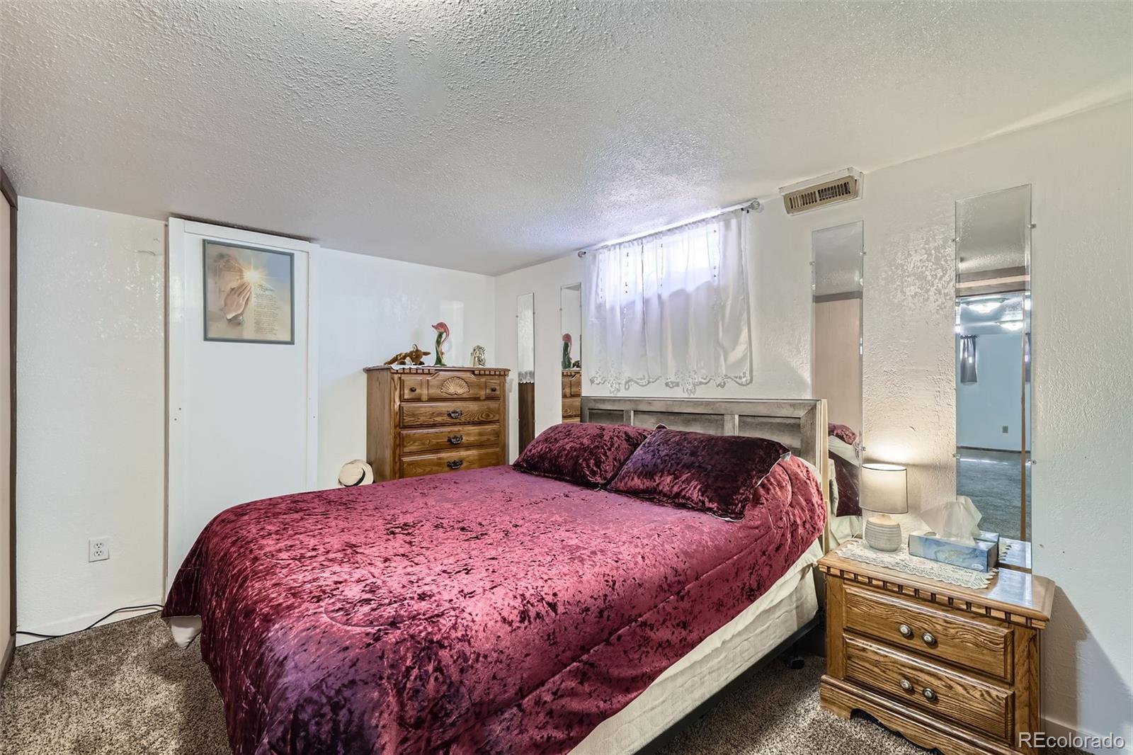 MLS Image #14 for 1328 s zuni street,denver, Colorado
