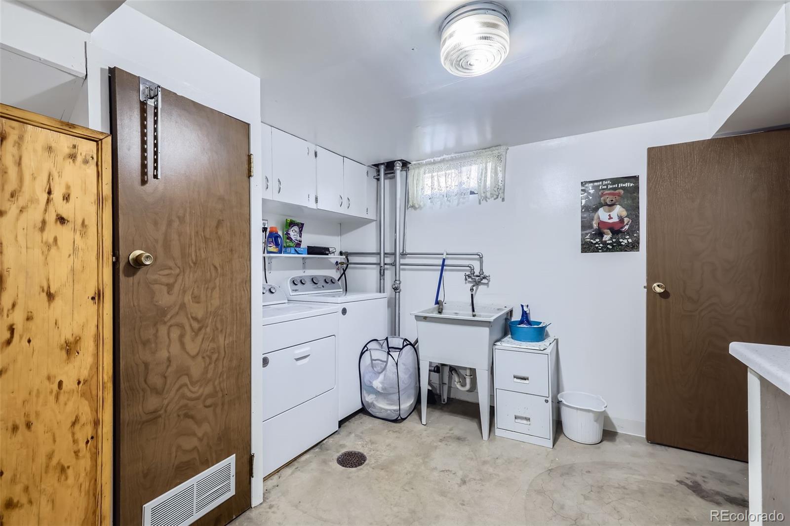 MLS Image #21 for 1328 s zuni street,denver, Colorado