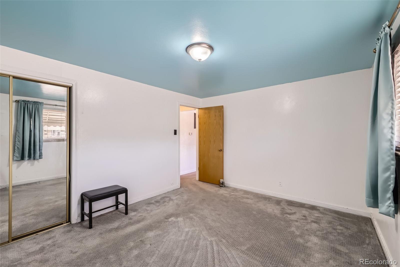 MLS Image #9 for 1328 s zuni street,denver, Colorado