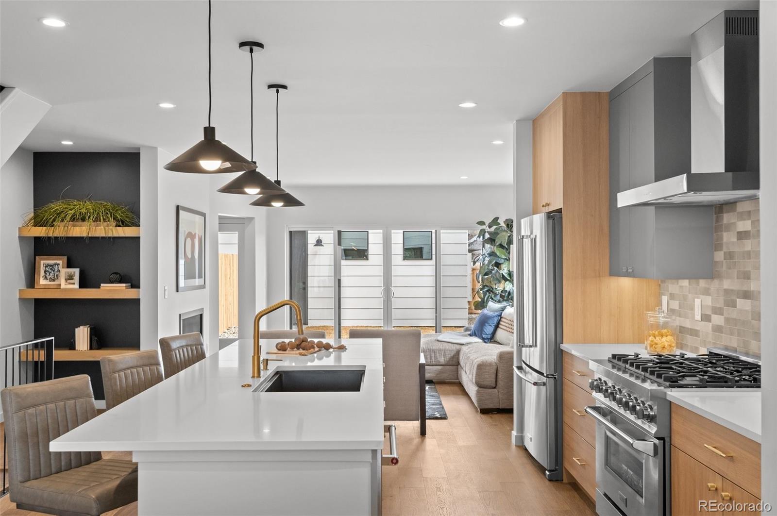 MLS Image #12 for 2538 s acoma street,denver, Colorado