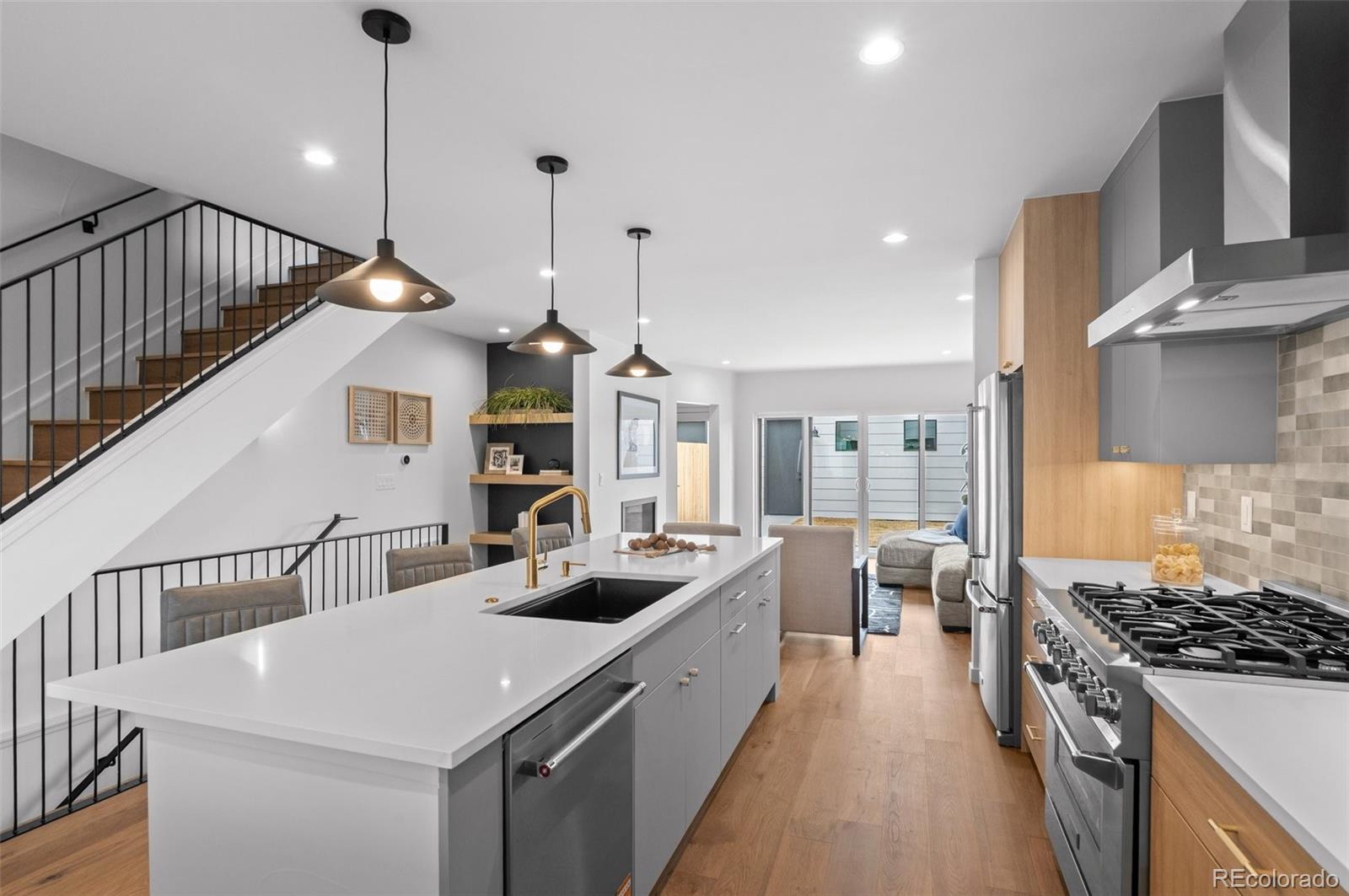 MLS Image #14 for 2538 s acoma street,denver, Colorado