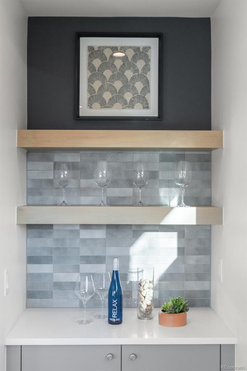 MLS Image #3 for 2538 s acoma street,denver, Colorado