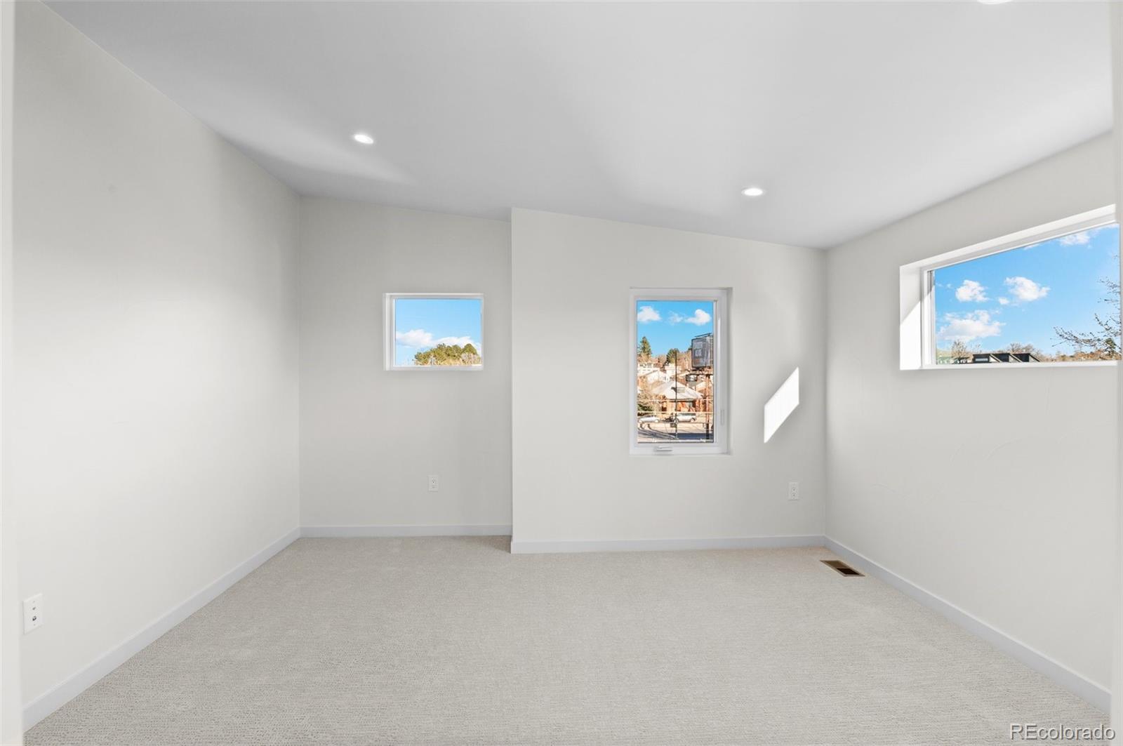 MLS Image #36 for 2538 s acoma street,denver, Colorado