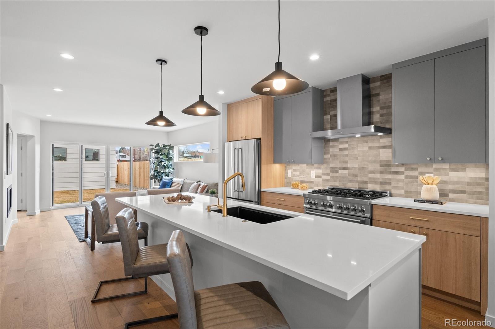 MLS Image #6 for 2538 s acoma street,denver, Colorado