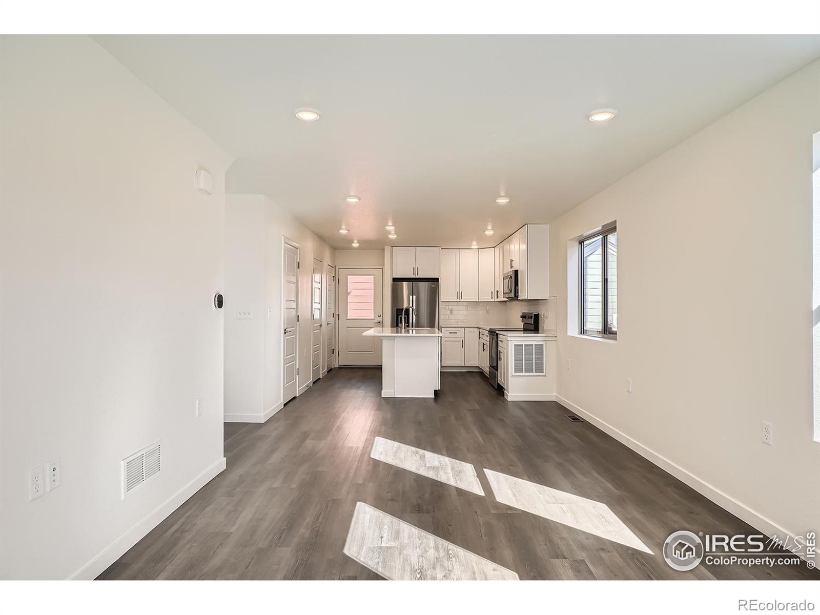 MLS Image #13 for 10331 e 62nd place,denver, Colorado