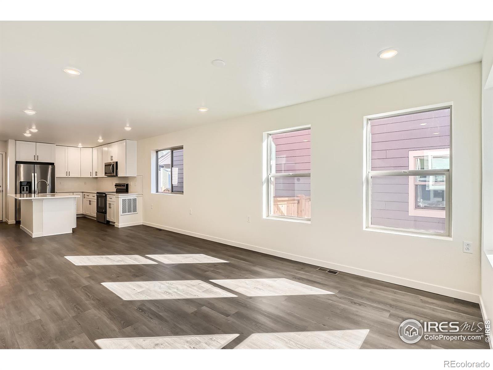 MLS Image #14 for 10331 e 62nd place,denver, Colorado