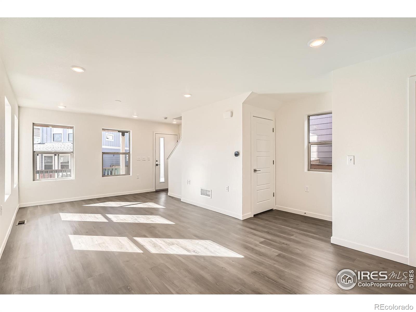 MLS Image #19 for 10331 e 62nd place,denver, Colorado