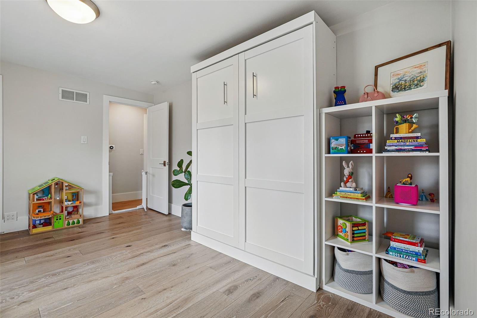 MLS Image #26 for 796  ivanhoe street,denver, Colorado