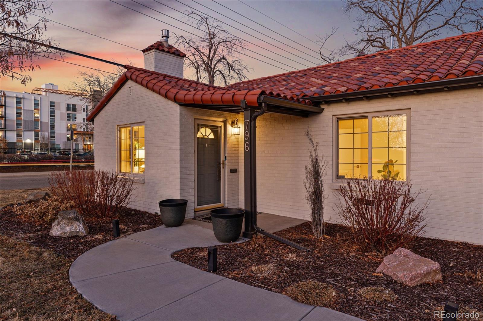 MLS Image #38 for 796  ivanhoe street,denver, Colorado