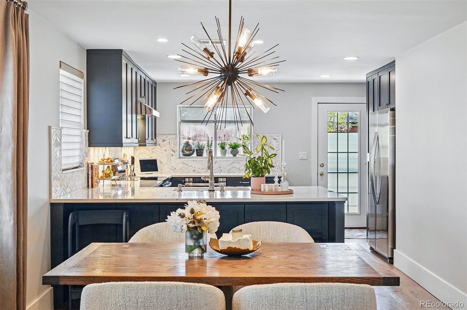 MLS Image #5 for 796  ivanhoe street,denver, Colorado