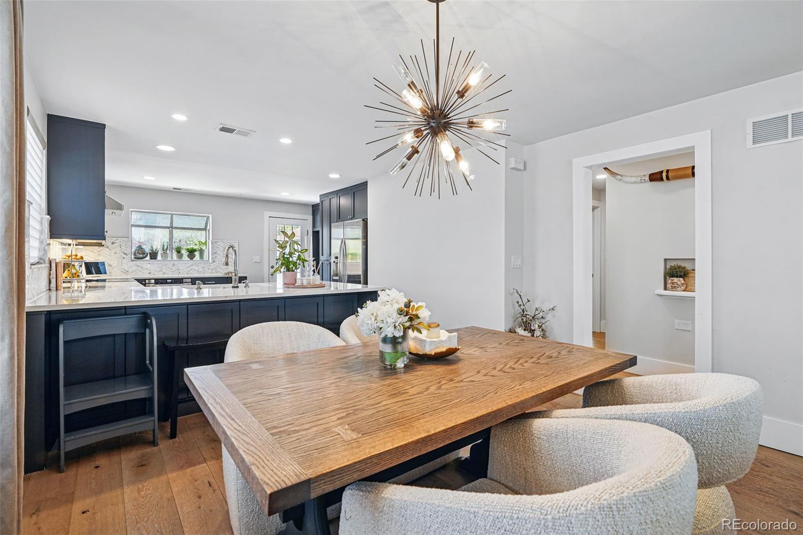 MLS Image #8 for 796  ivanhoe street,denver, Colorado