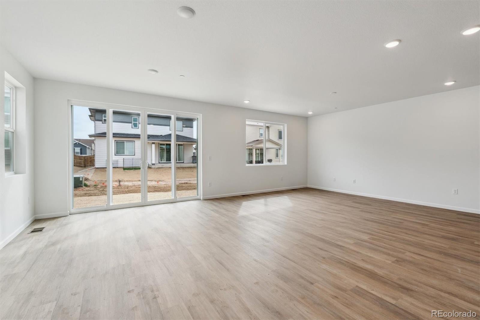 MLS Image #9 for 9072  telluride court,commerce city, Colorado