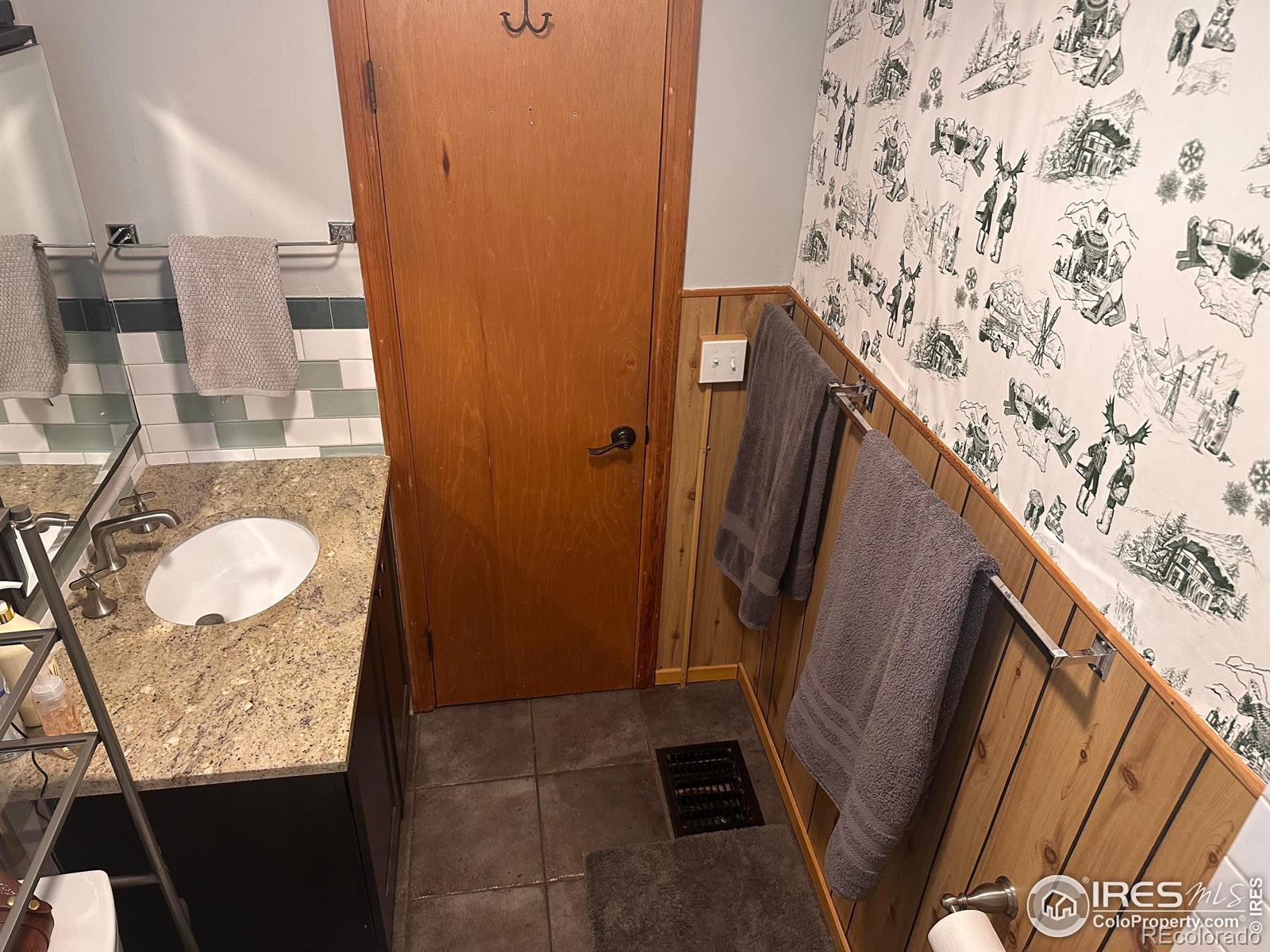 MLS Image #18 for 820  riverside drive,lyons, Colorado
