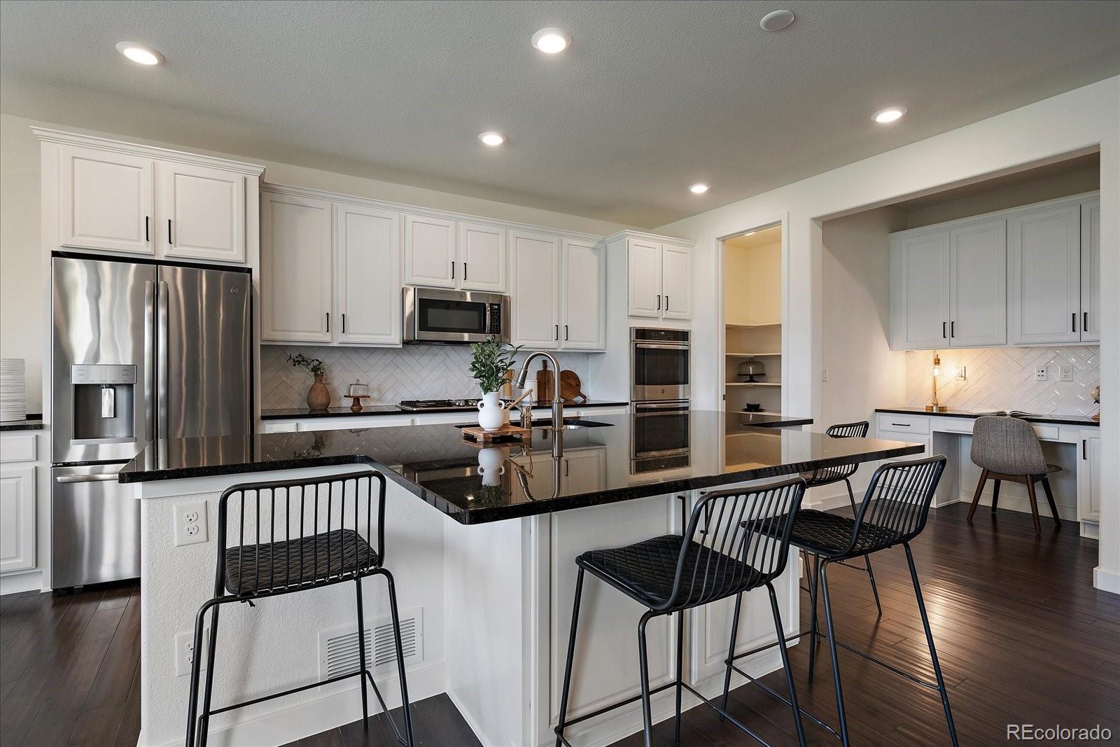 MLS Image #8 for 16062  red bud loop,parker, Colorado