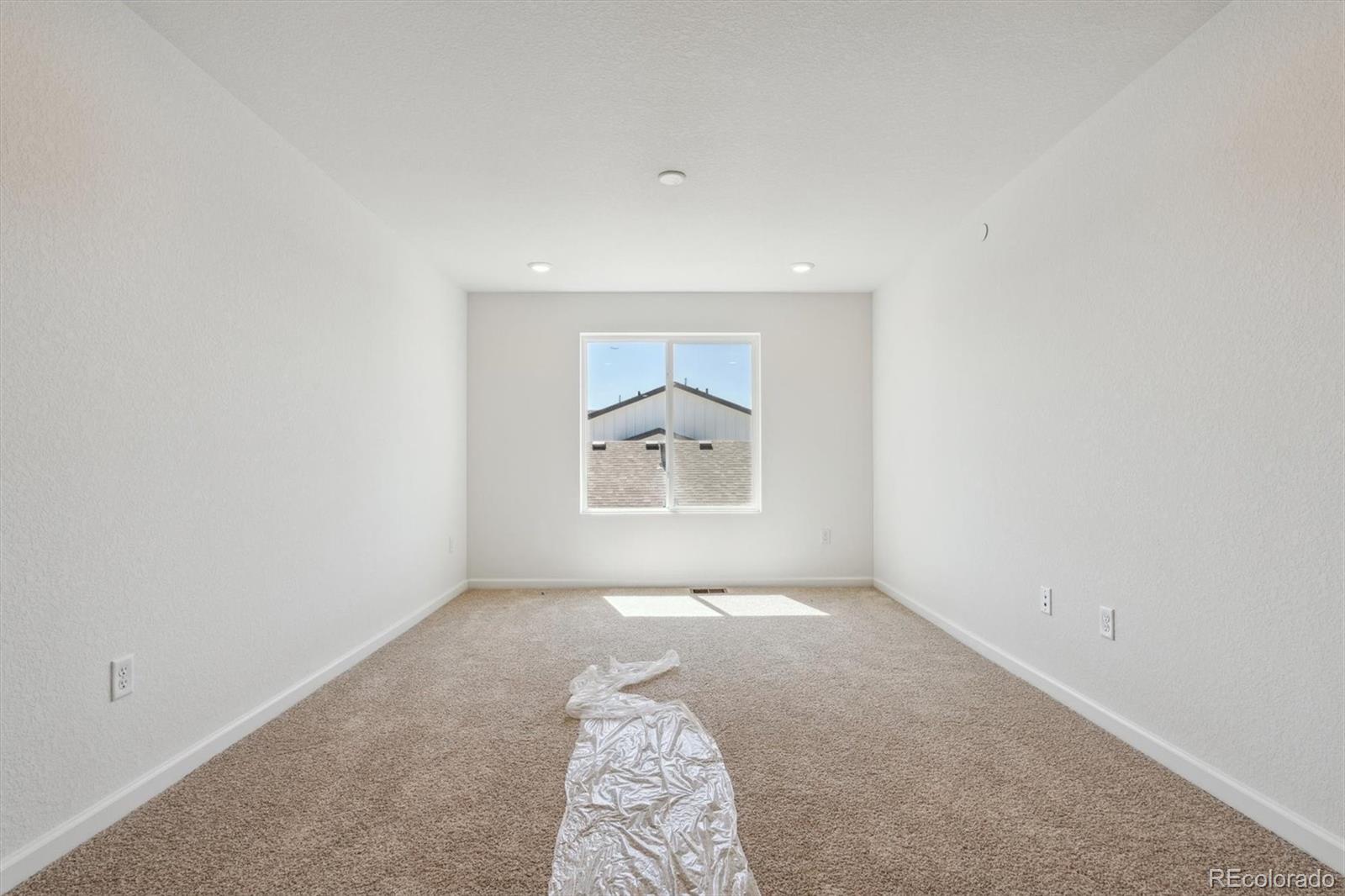 MLS Image #12 for 9082  telluride court,commerce city, Colorado
