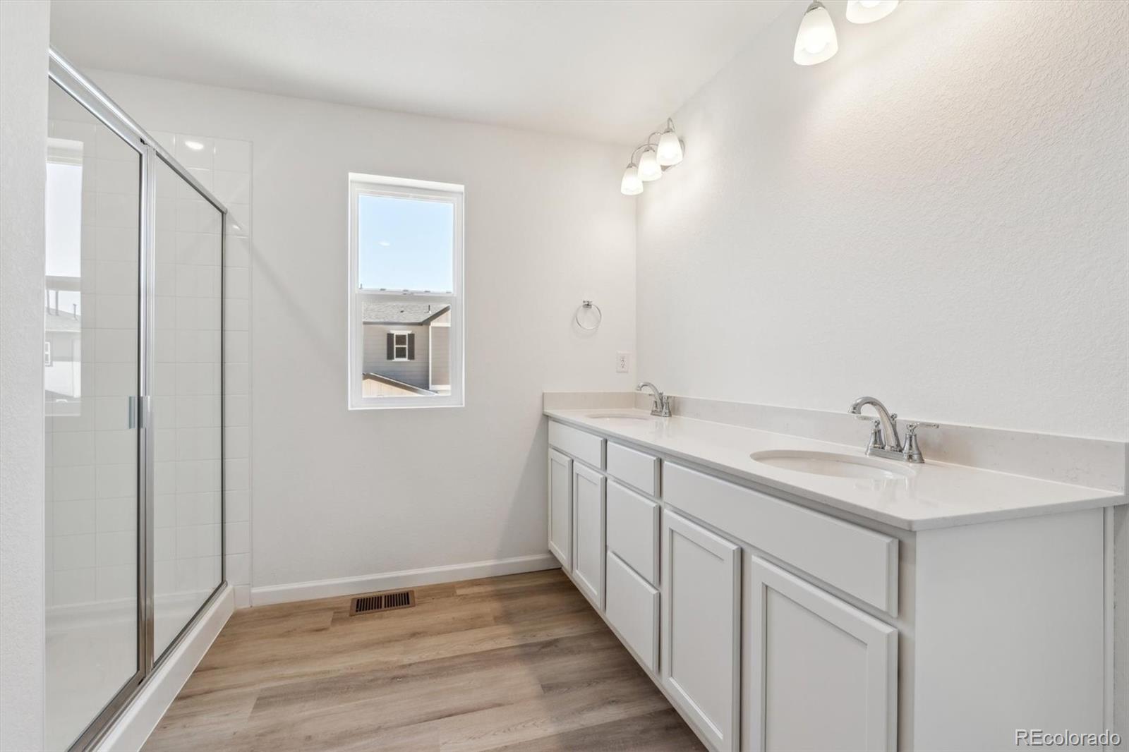 MLS Image #15 for 9082  telluride court,commerce city, Colorado