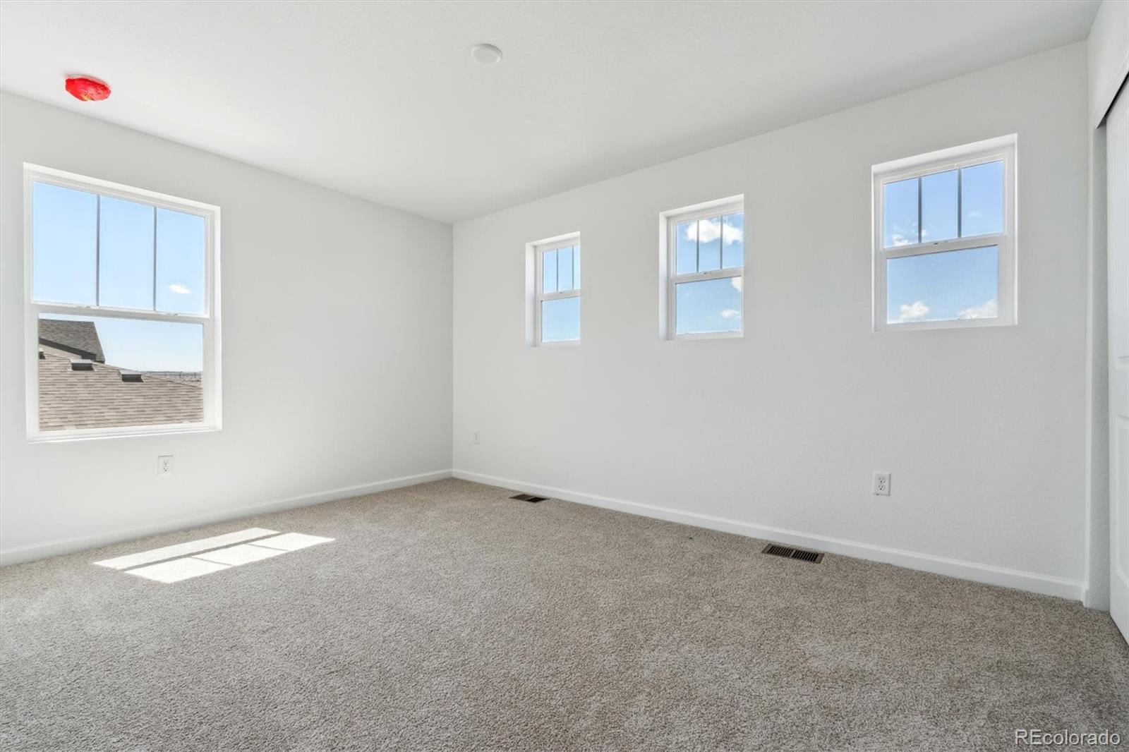 MLS Image #18 for 9082  telluride court,commerce city, Colorado