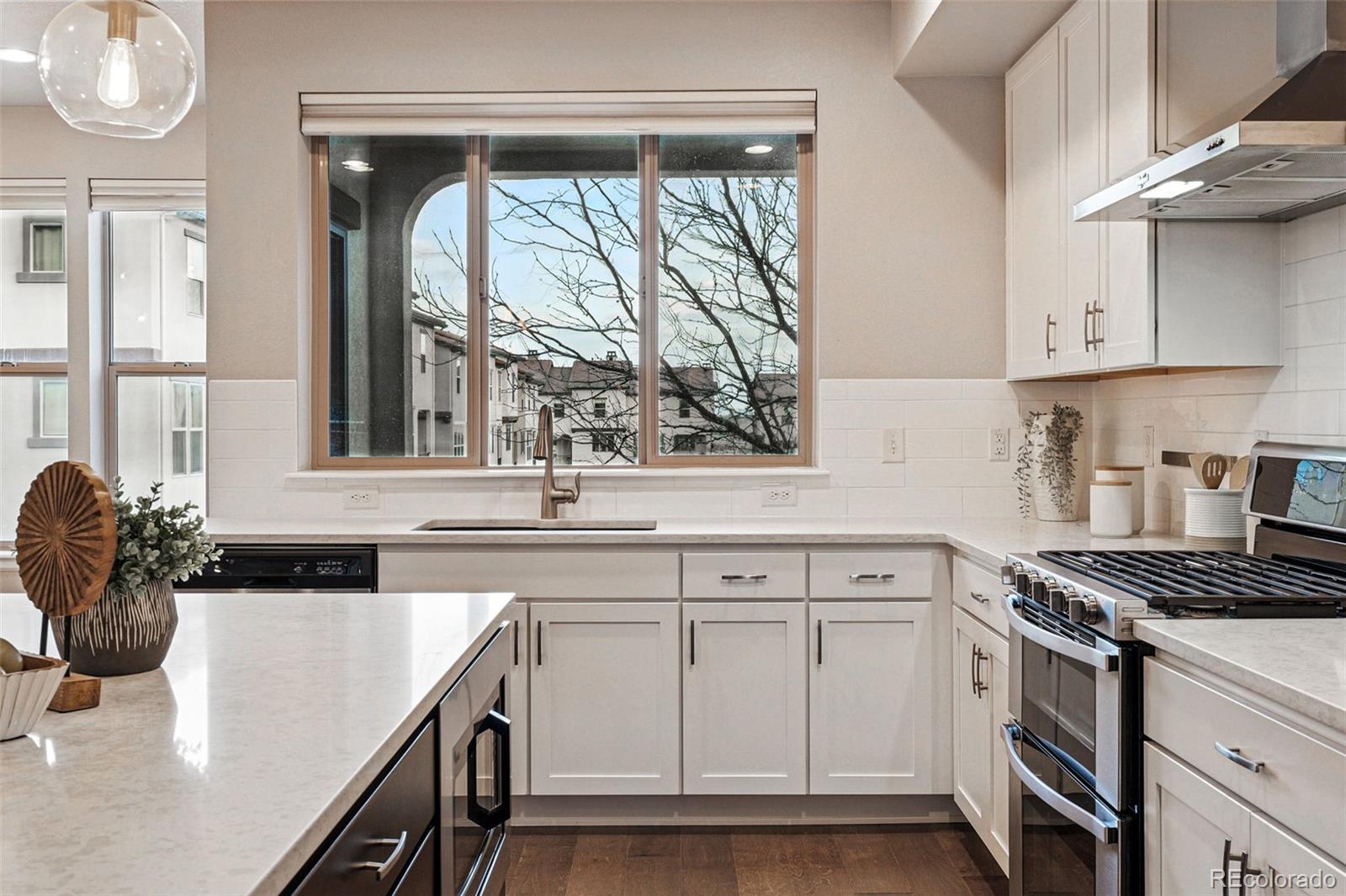 MLS Image #8 for 15628 w baker avenue ,lakewood, Colorado