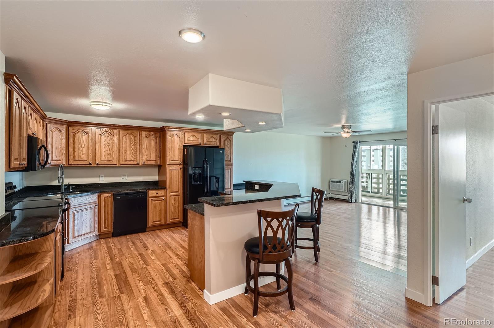 MLS Image #5 for 9335 e center avenue 7b,denver, Colorado