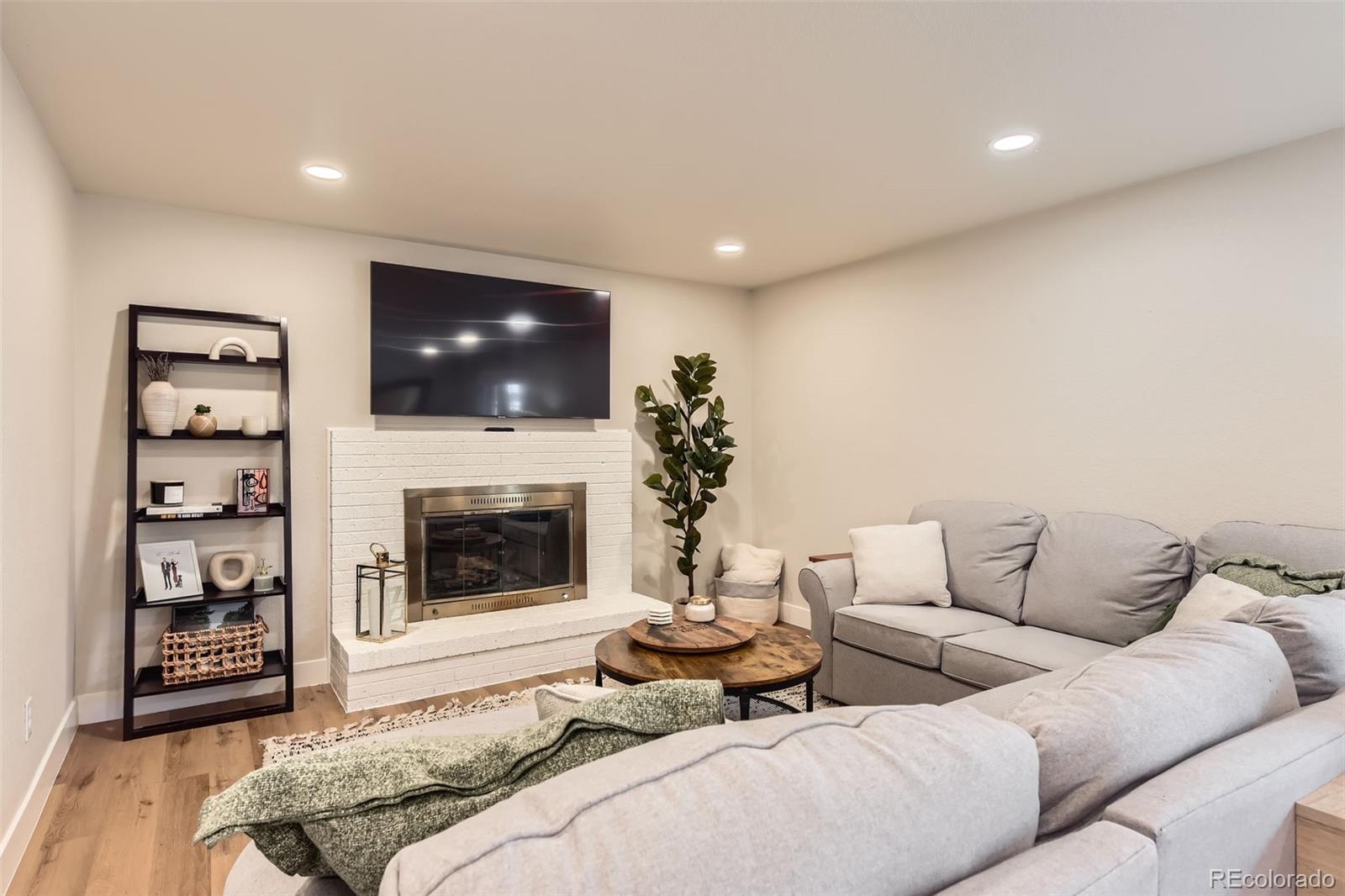 MLS Image #11 for 6472 w brittany place,littleton, Colorado