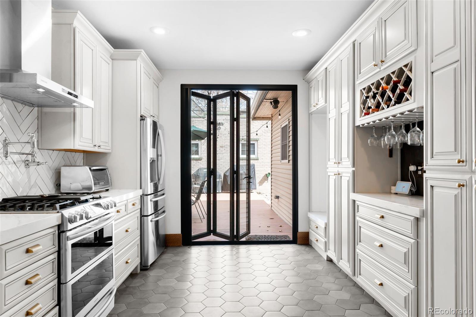 MLS Image #4 for 438 s emerson street,denver, Colorado
