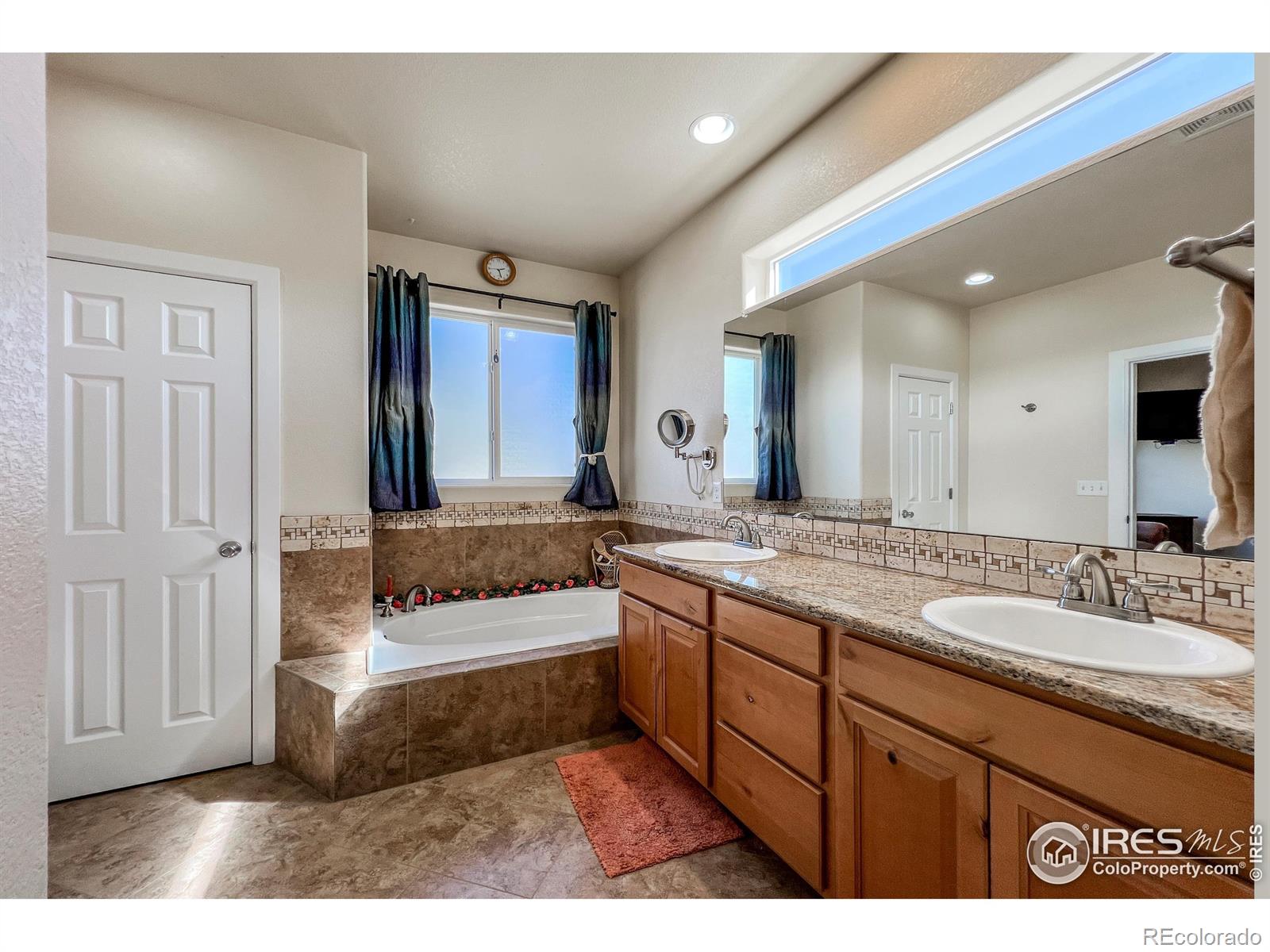 MLS Image #16 for 10752  county road 7 ,longmont, Colorado
