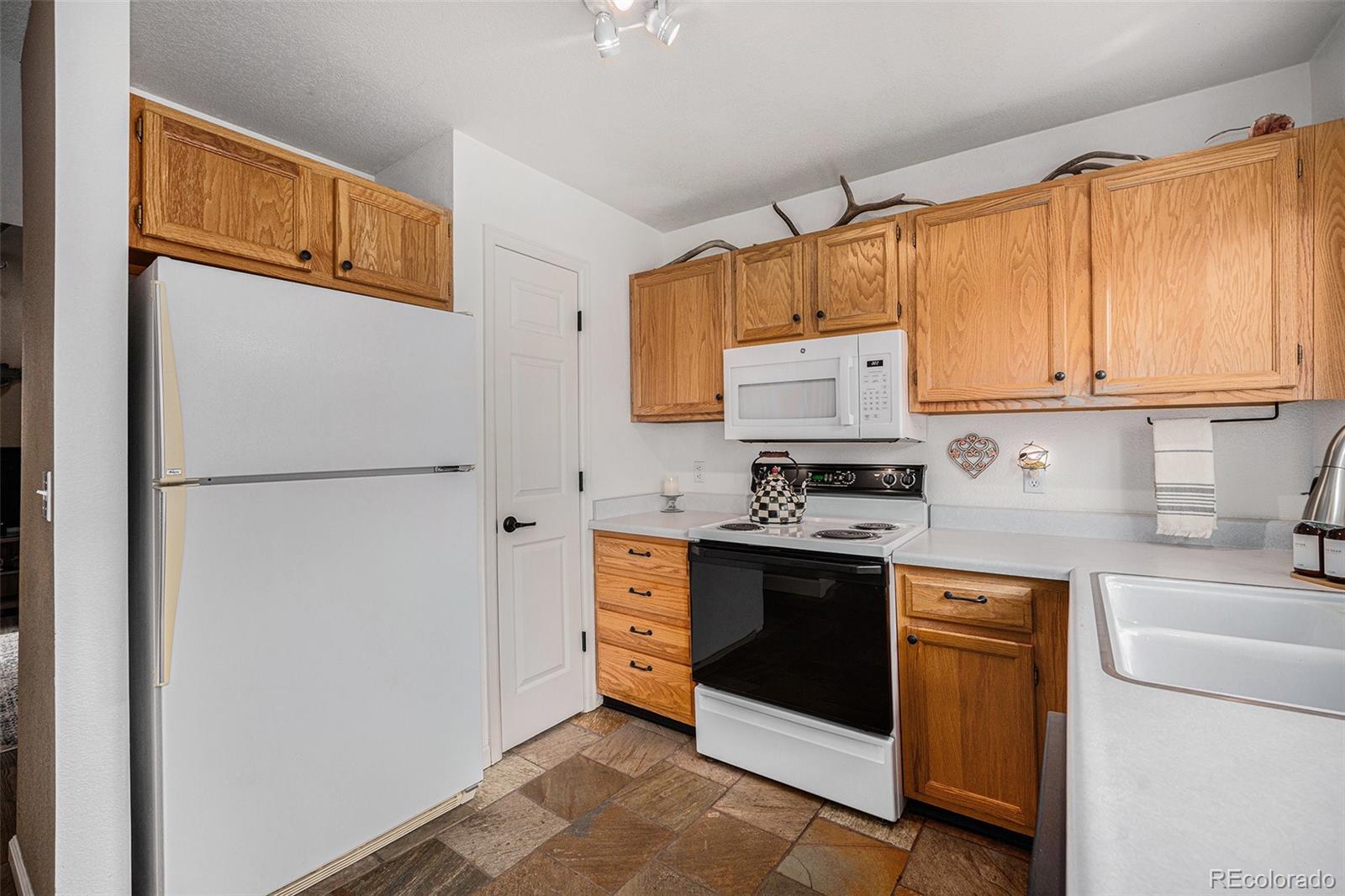 MLS Image #9 for 804  summer drive ,highlands ranch, Colorado