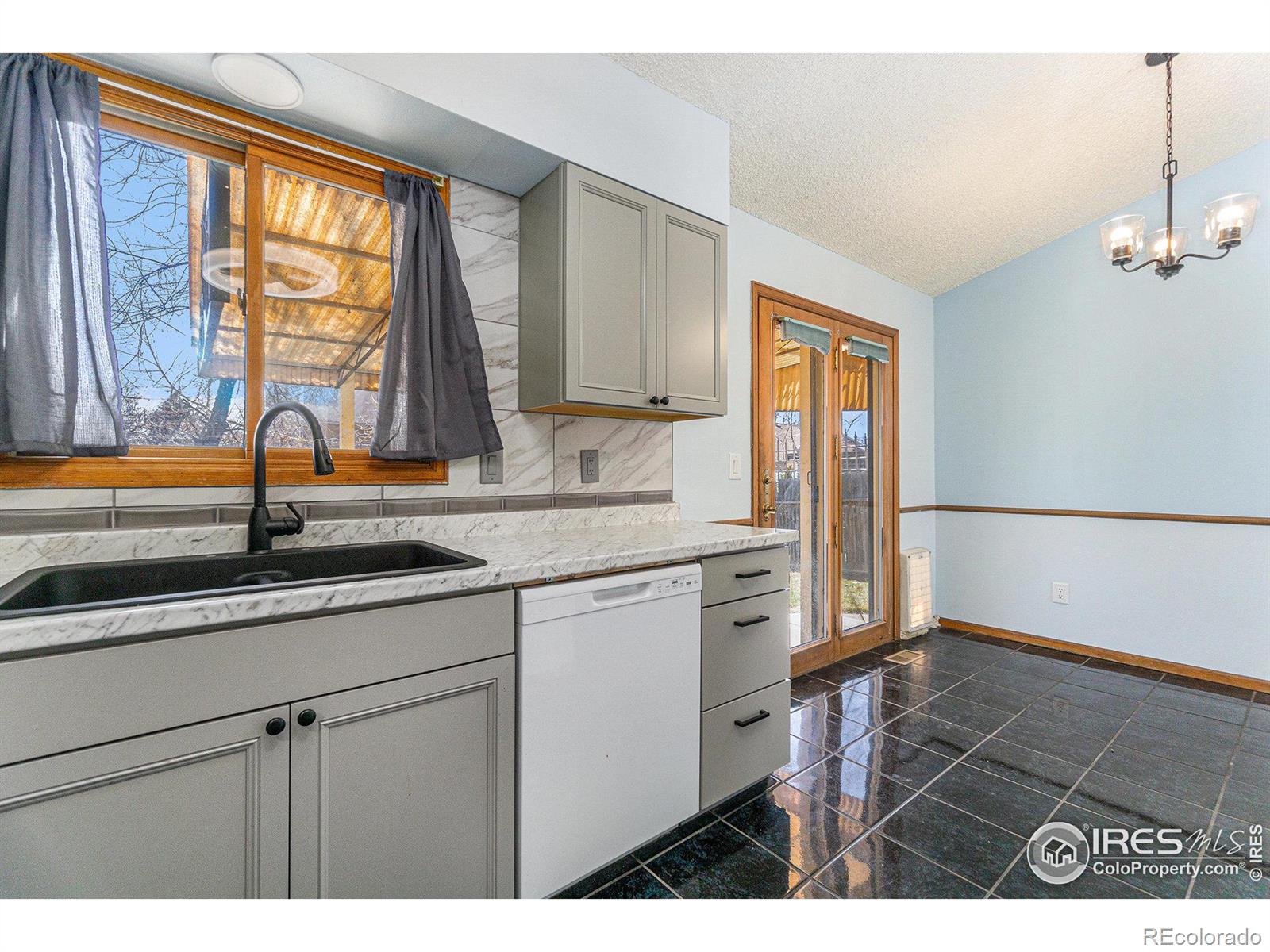 MLS Image #10 for 2112 e 18th street,loveland, Colorado