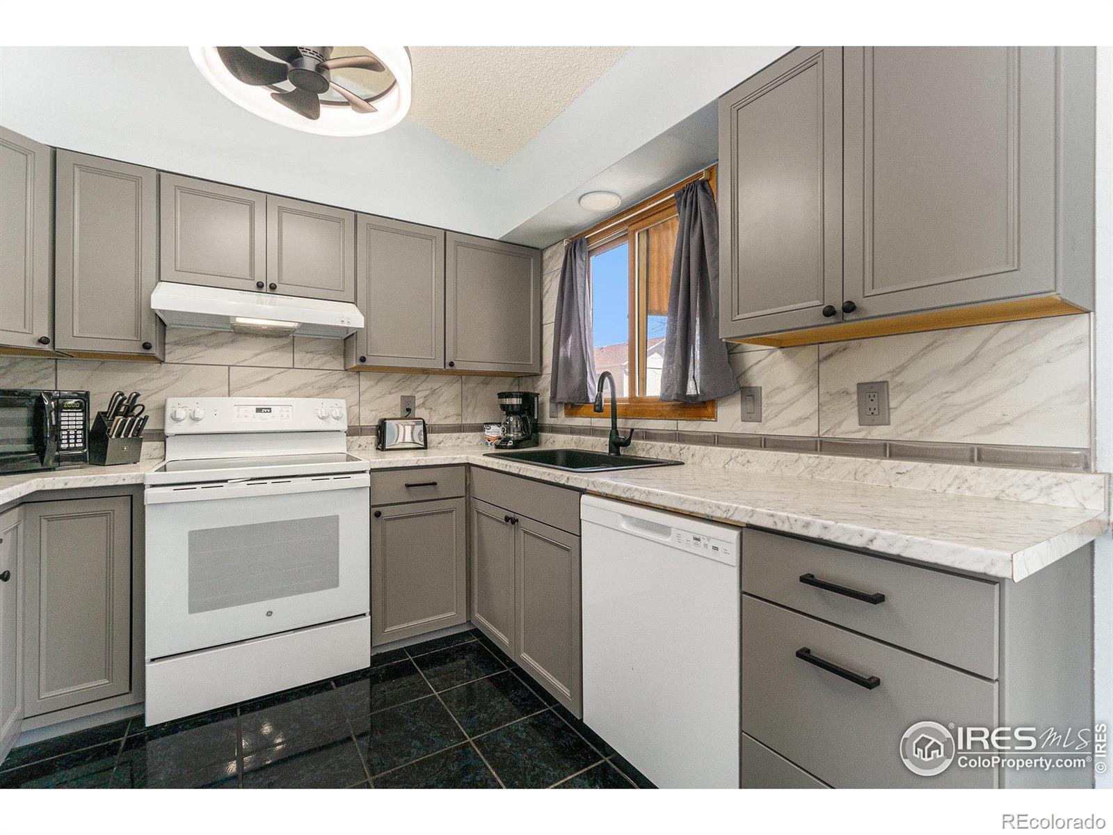 MLS Image #11 for 2112 e 18th street,loveland, Colorado