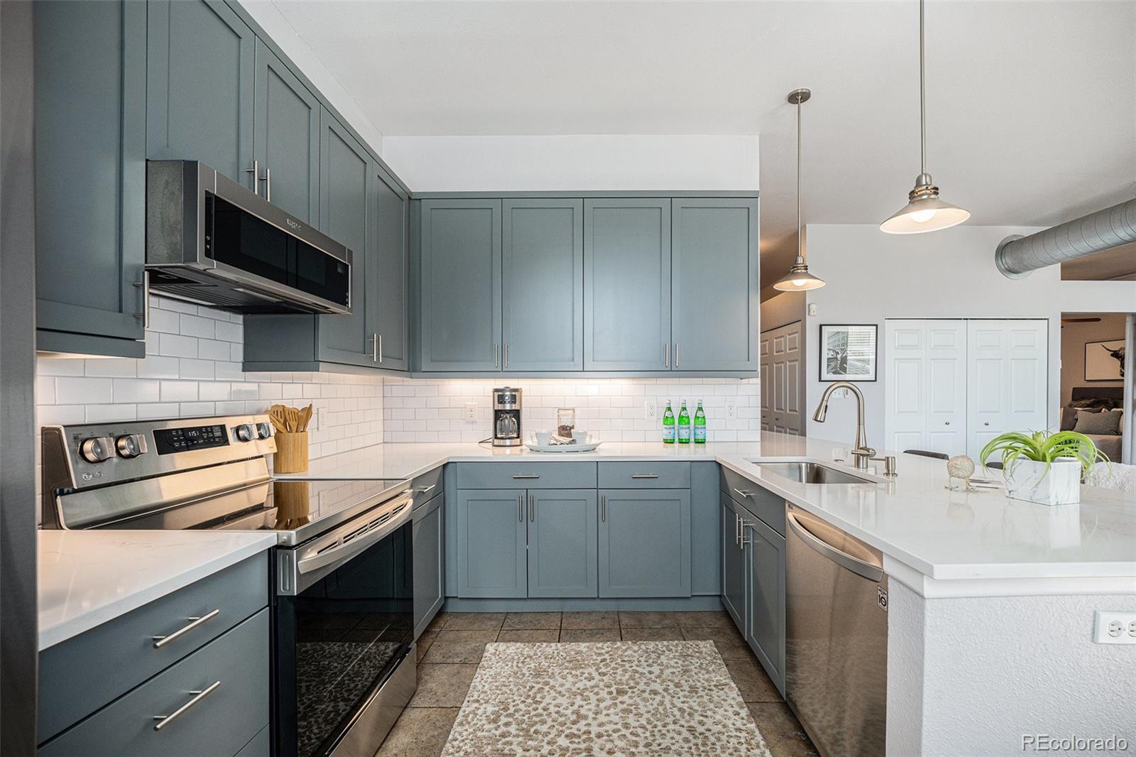 MLS Image #5 for 277 n broadway ,denver, Colorado