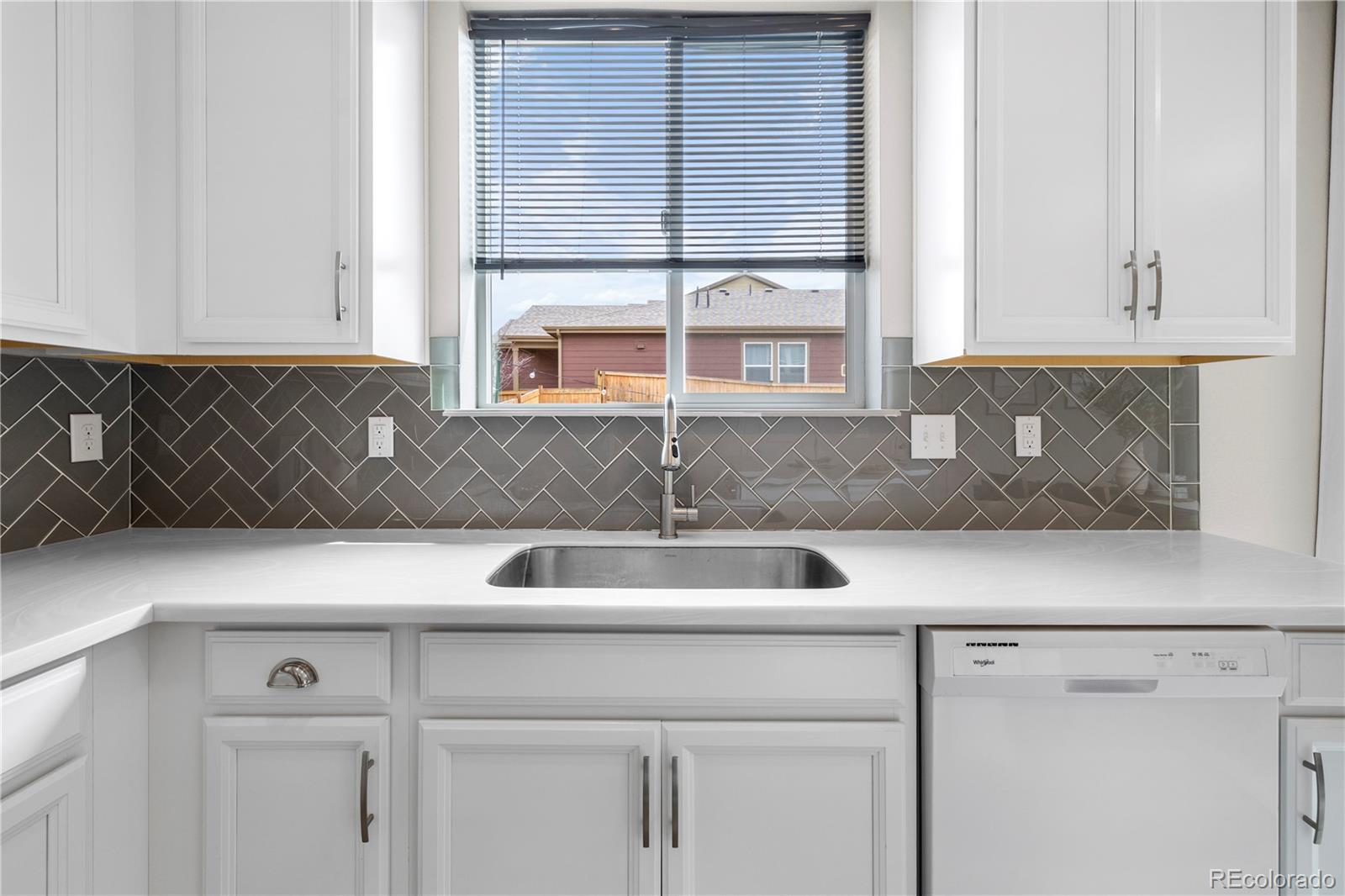MLS Image #15 for 27674 e 7th drive,aurora, Colorado
