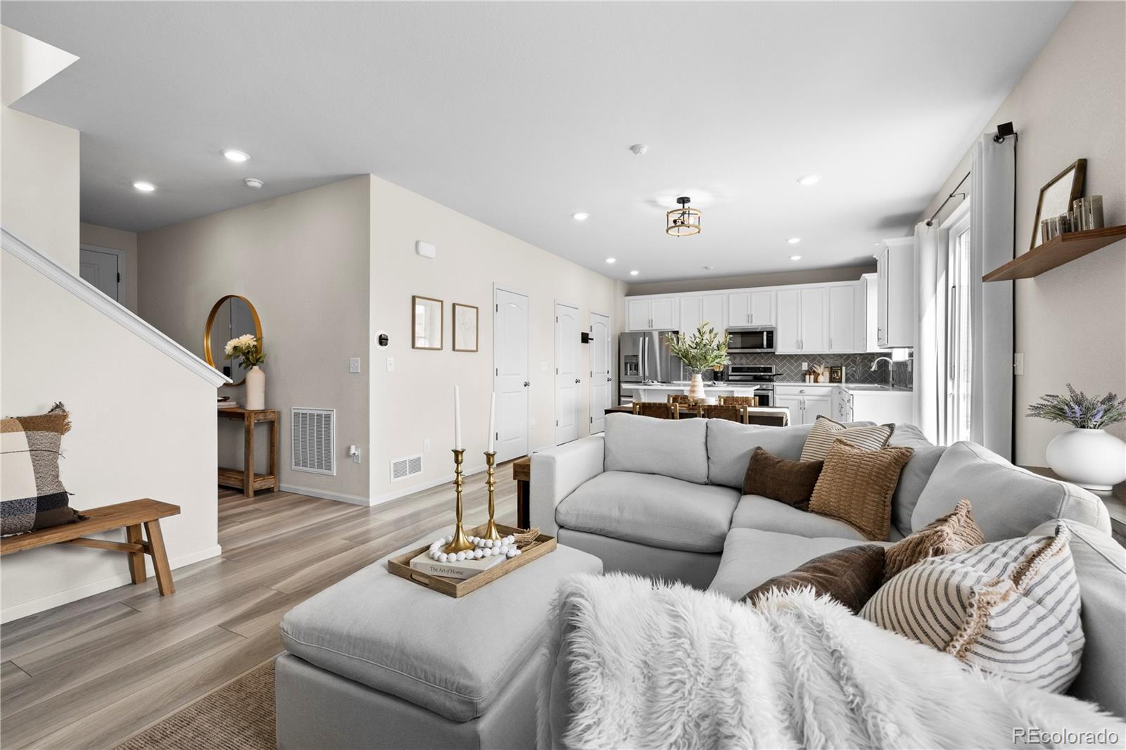 MLS Image #7 for 27674 e 7th drive,aurora, Colorado