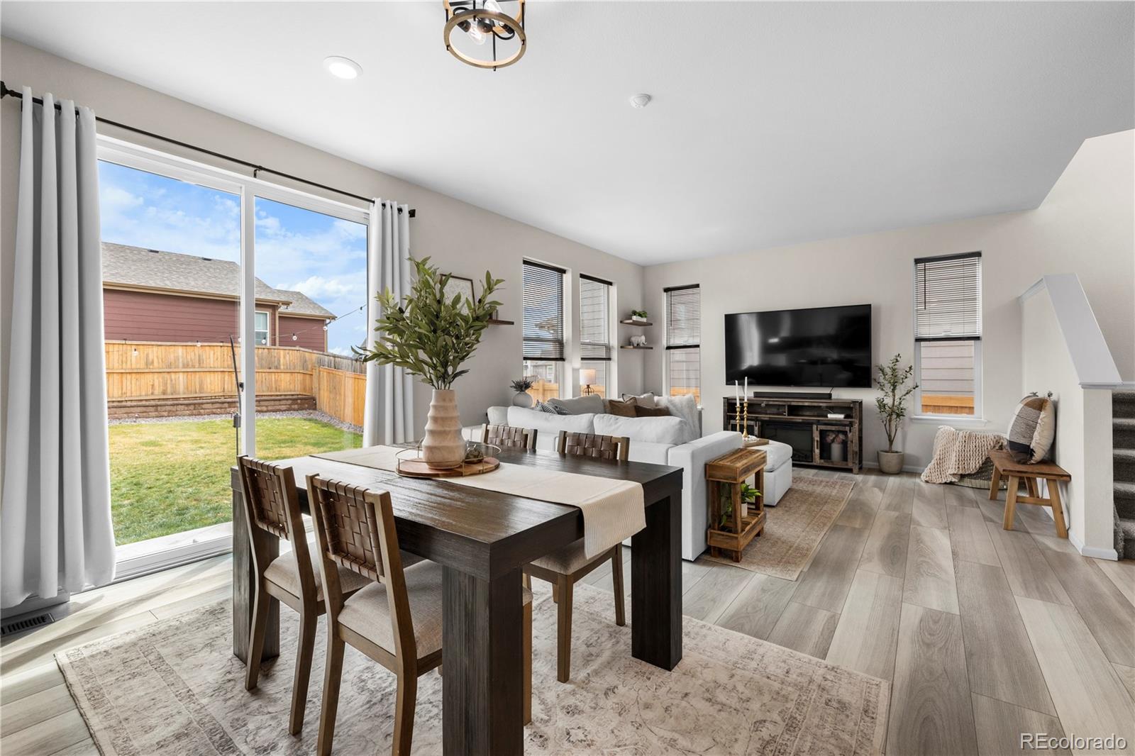MLS Image #9 for 27674 e 7th drive,aurora, Colorado