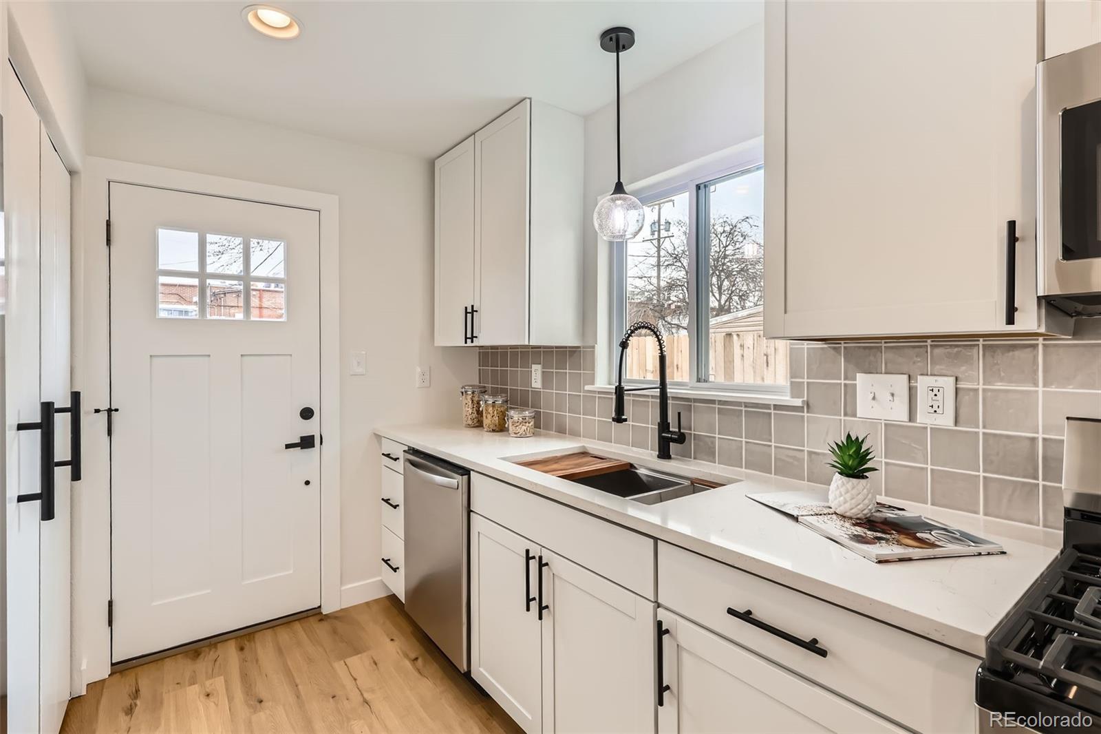 MLS Image #9 for 1120  xenia street,denver, Colorado