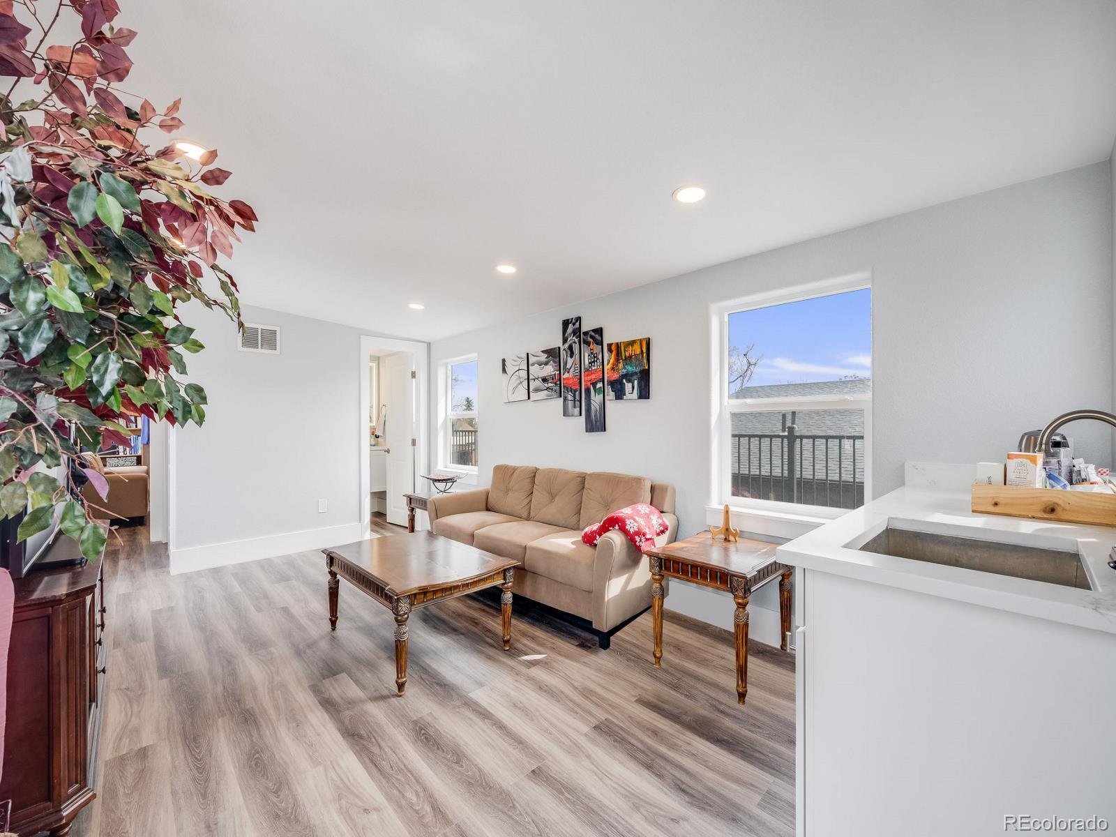 MLS Image #28 for 3948  wyandot street,denver, Colorado
