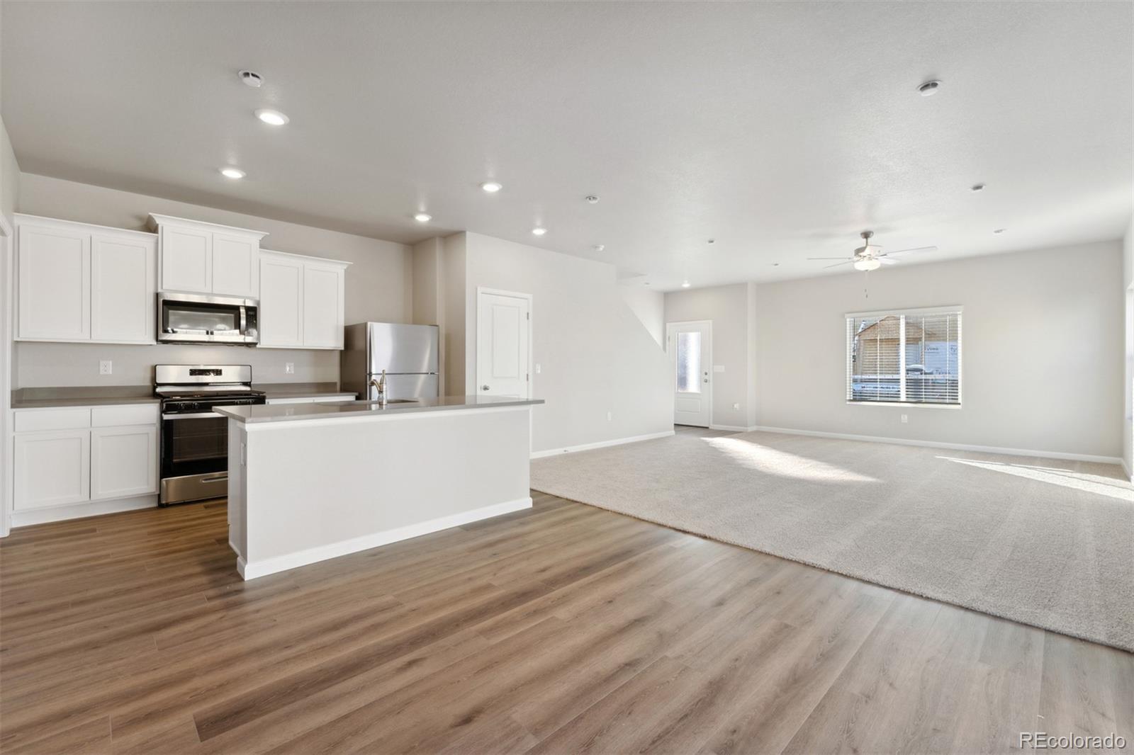 CMA Image for 3004  Oxley Street,Strasburg, Colorado