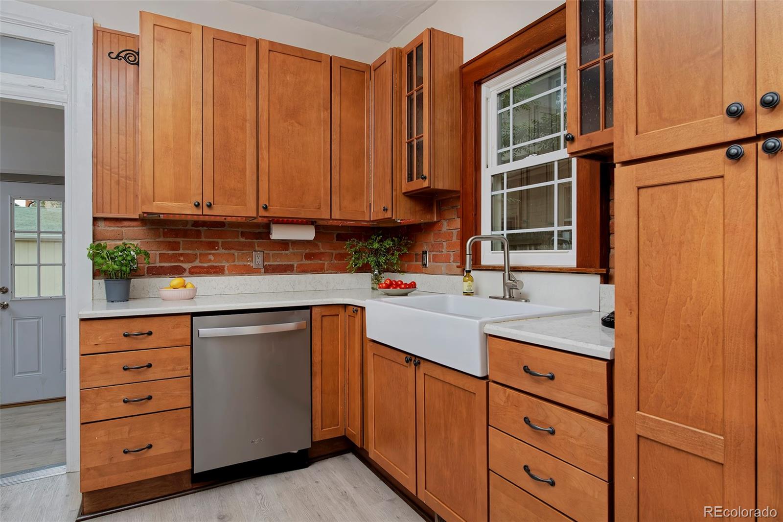 MLS Image #17 for 482 s logan street,denver, Colorado