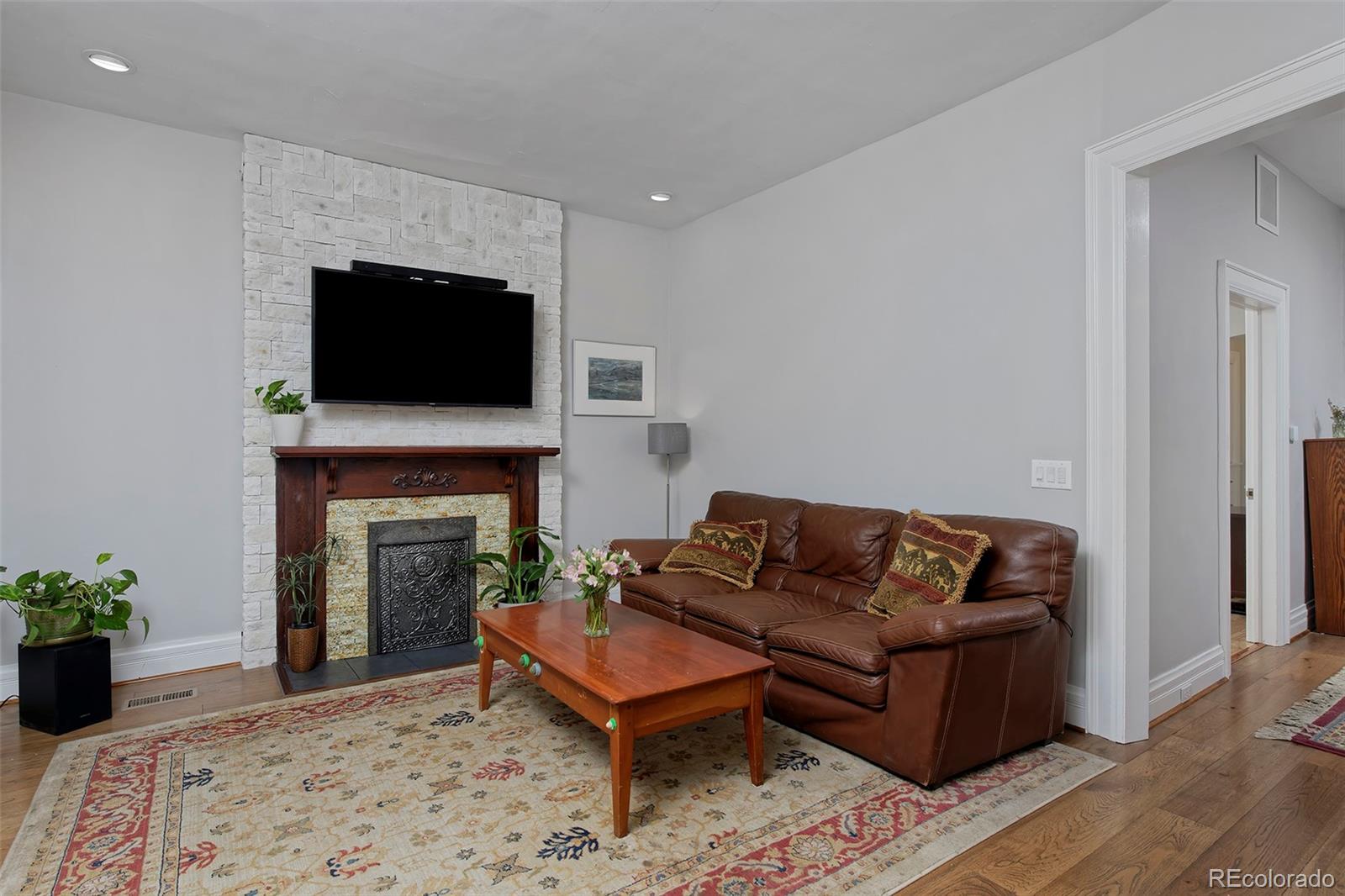 MLS Image #6 for 482 s logan street,denver, Colorado