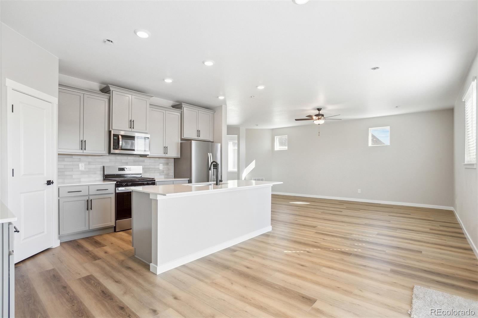 MLS Image #1 for 9474  yampa street,commerce city, Colorado