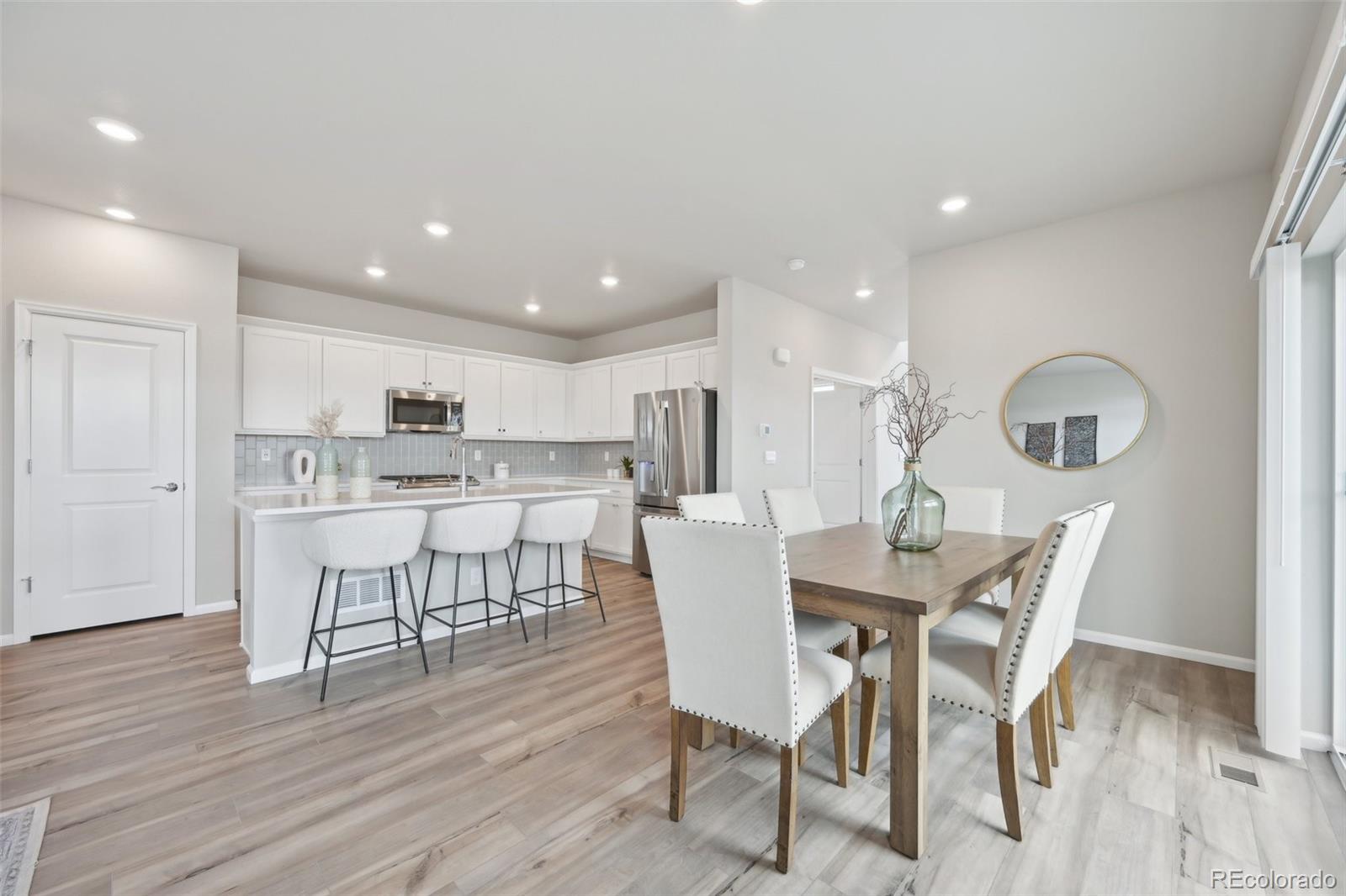 MLS Image #7 for 21091 e 63rd drive,aurora, Colorado