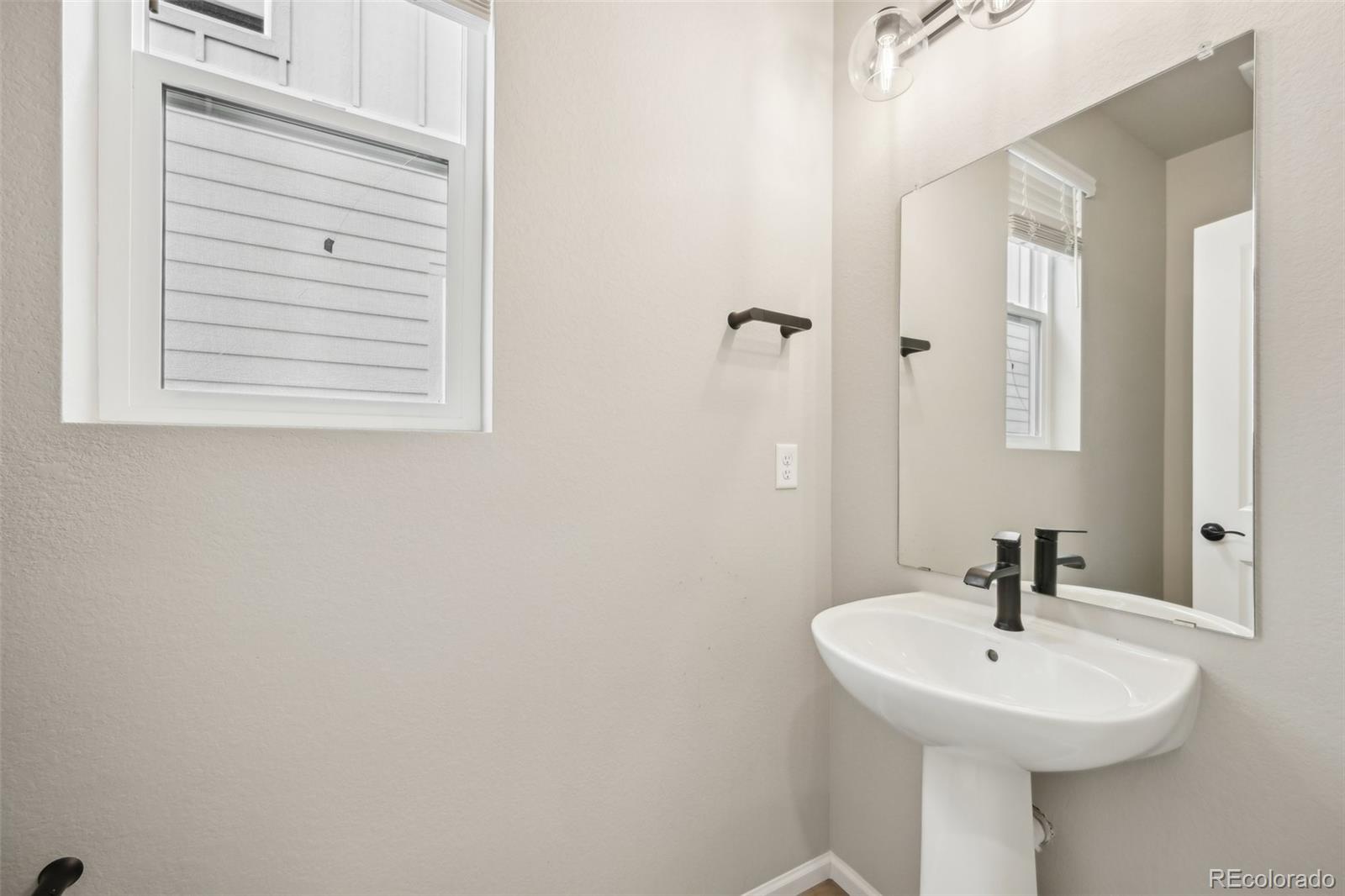 MLS Image #13 for 6225 n nepal court,aurora, Colorado