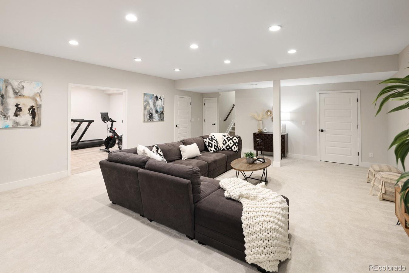 MLS Image #35 for 6123  chester way,denver, Colorado