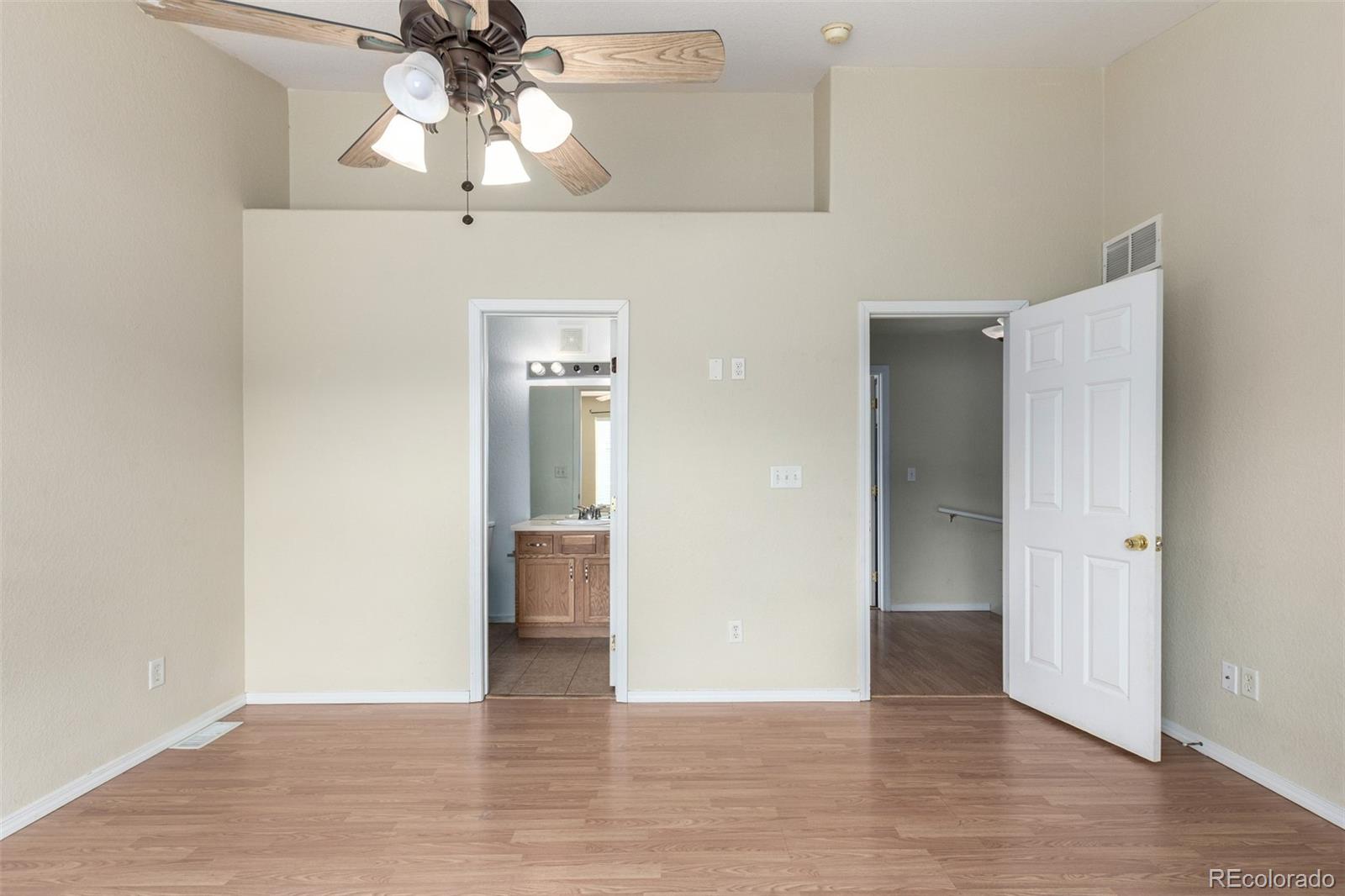 MLS Image #15 for 19240 e carolina drive,aurora, Colorado