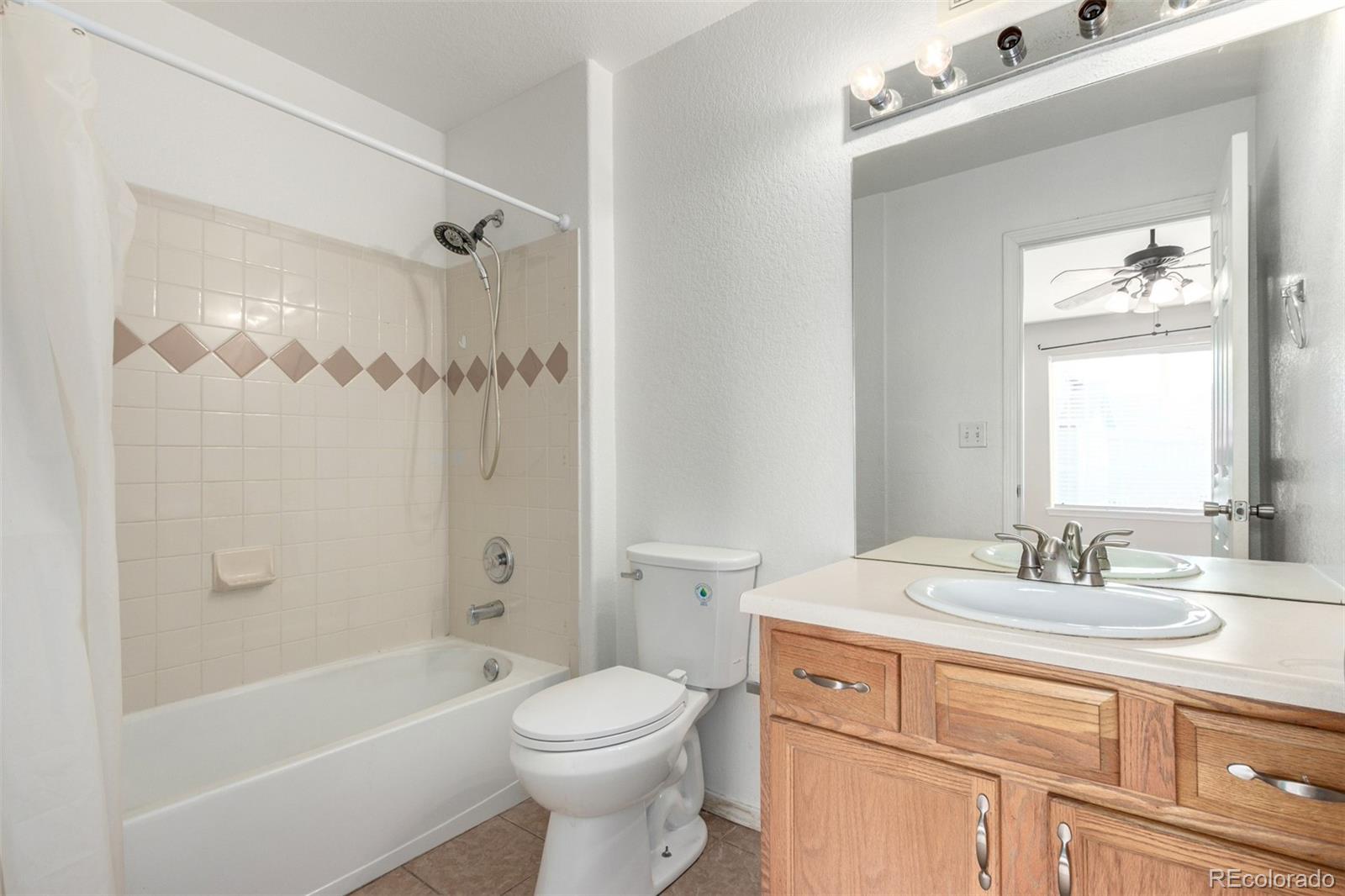 MLS Image #17 for 19240 e carolina drive,aurora, Colorado