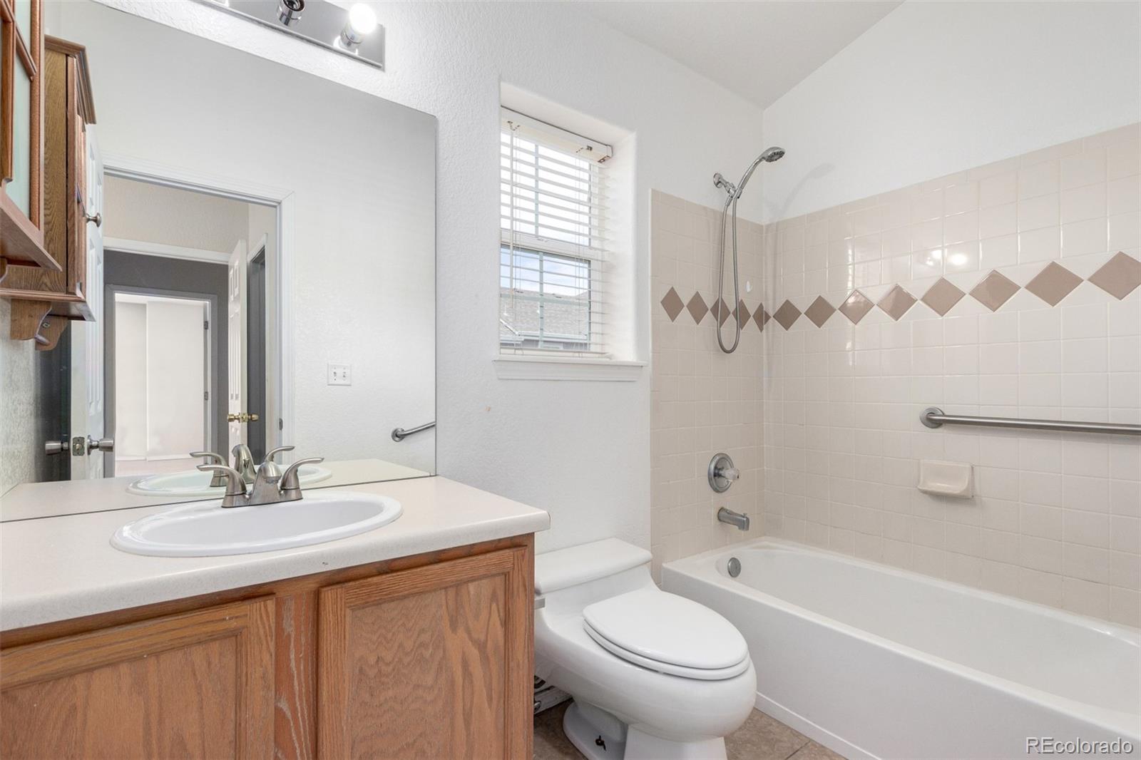 MLS Image #20 for 19240 e carolina drive,aurora, Colorado