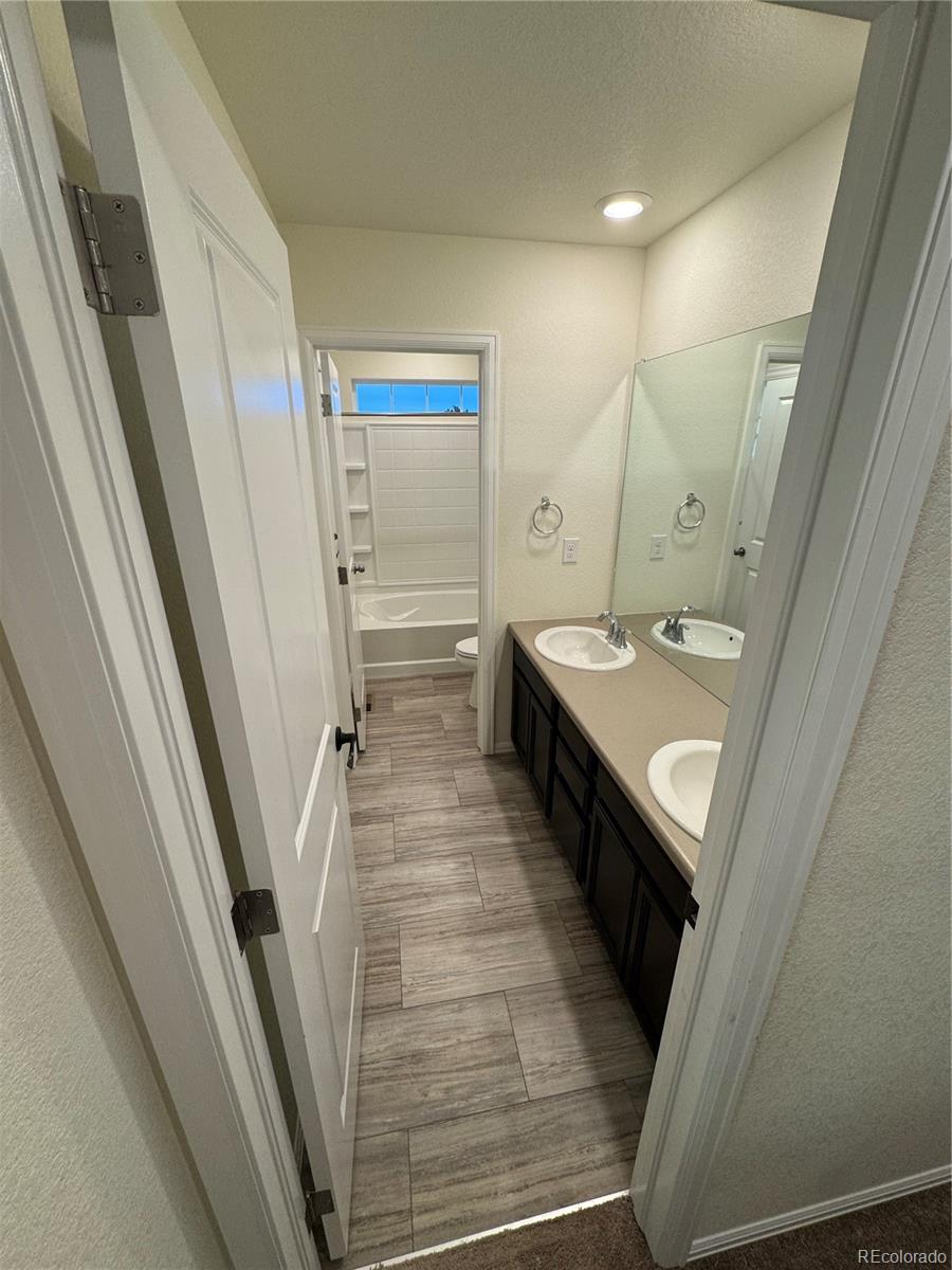 MLS Image #19 for 914  peach leaf lane,elizabeth, Colorado