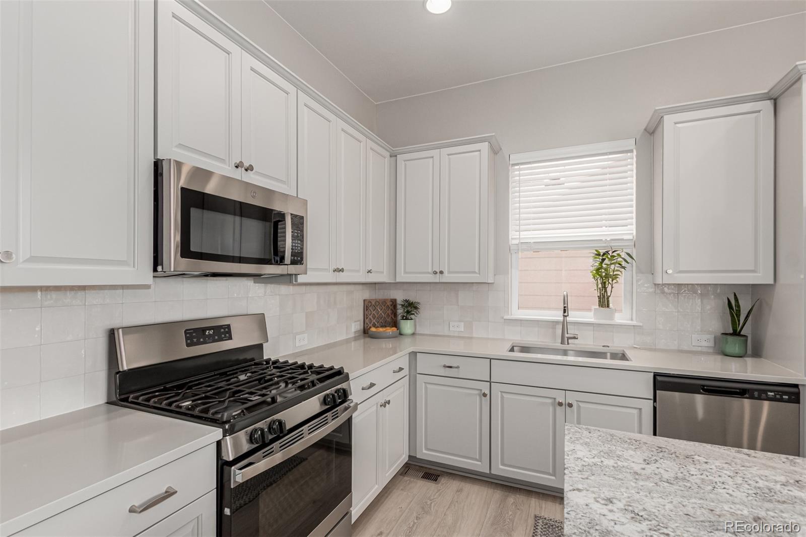 MLS Image #10 for 16762  tejon lane,broomfield, Colorado