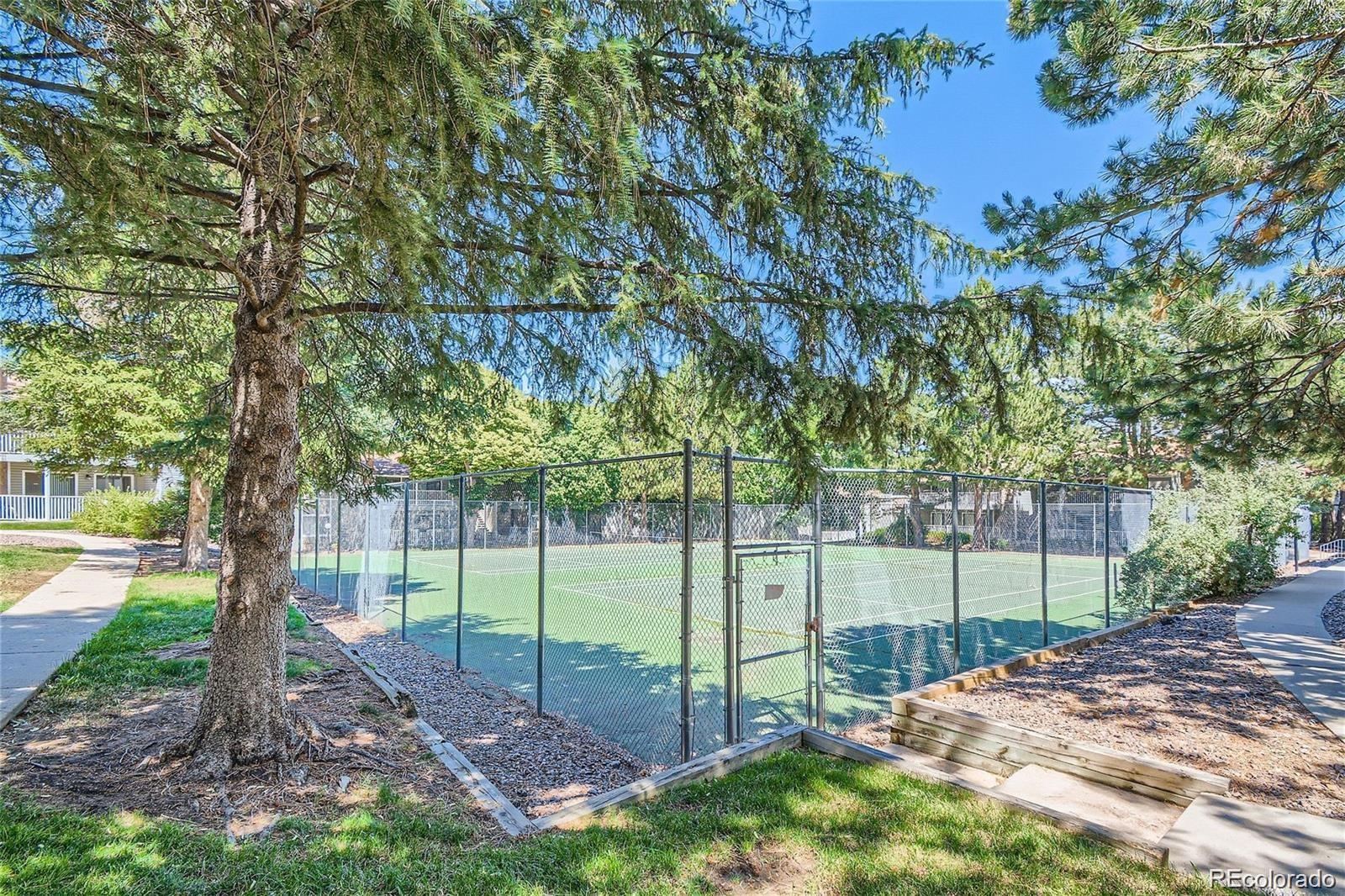 MLS Image #27 for 910 s walden street,aurora, Colorado